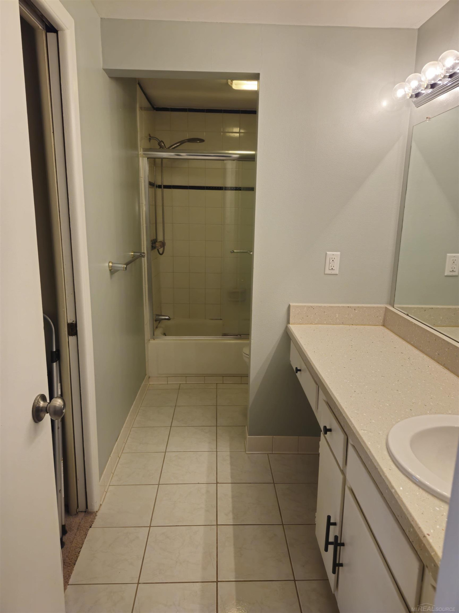 1549 S Hill Boulevard, Bloomfield Hills, MI 48304 — Photo 8