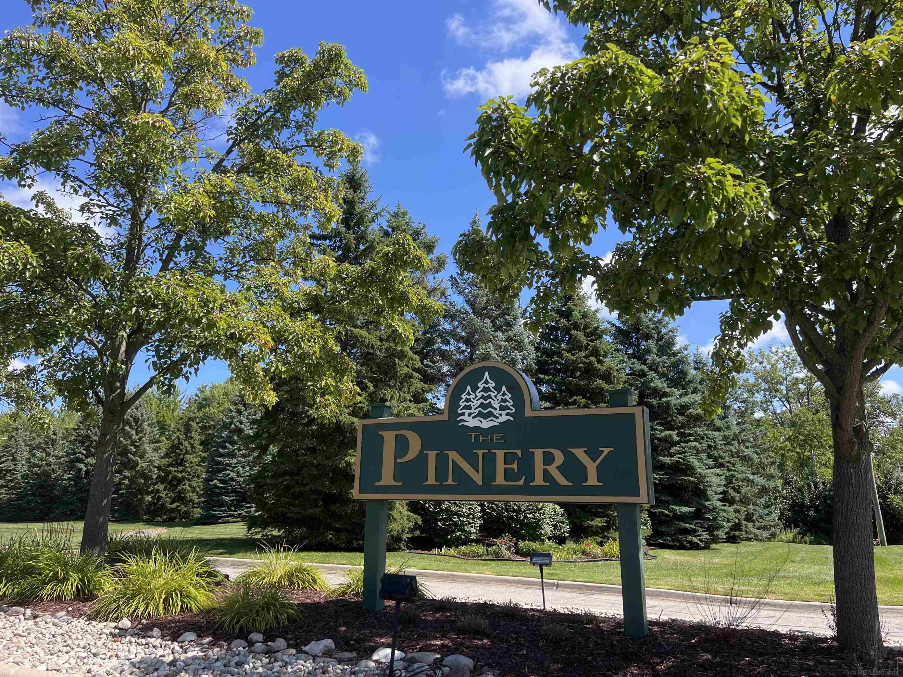 785 W Snowbird Circle, 19, MI 48079 — Photo 4