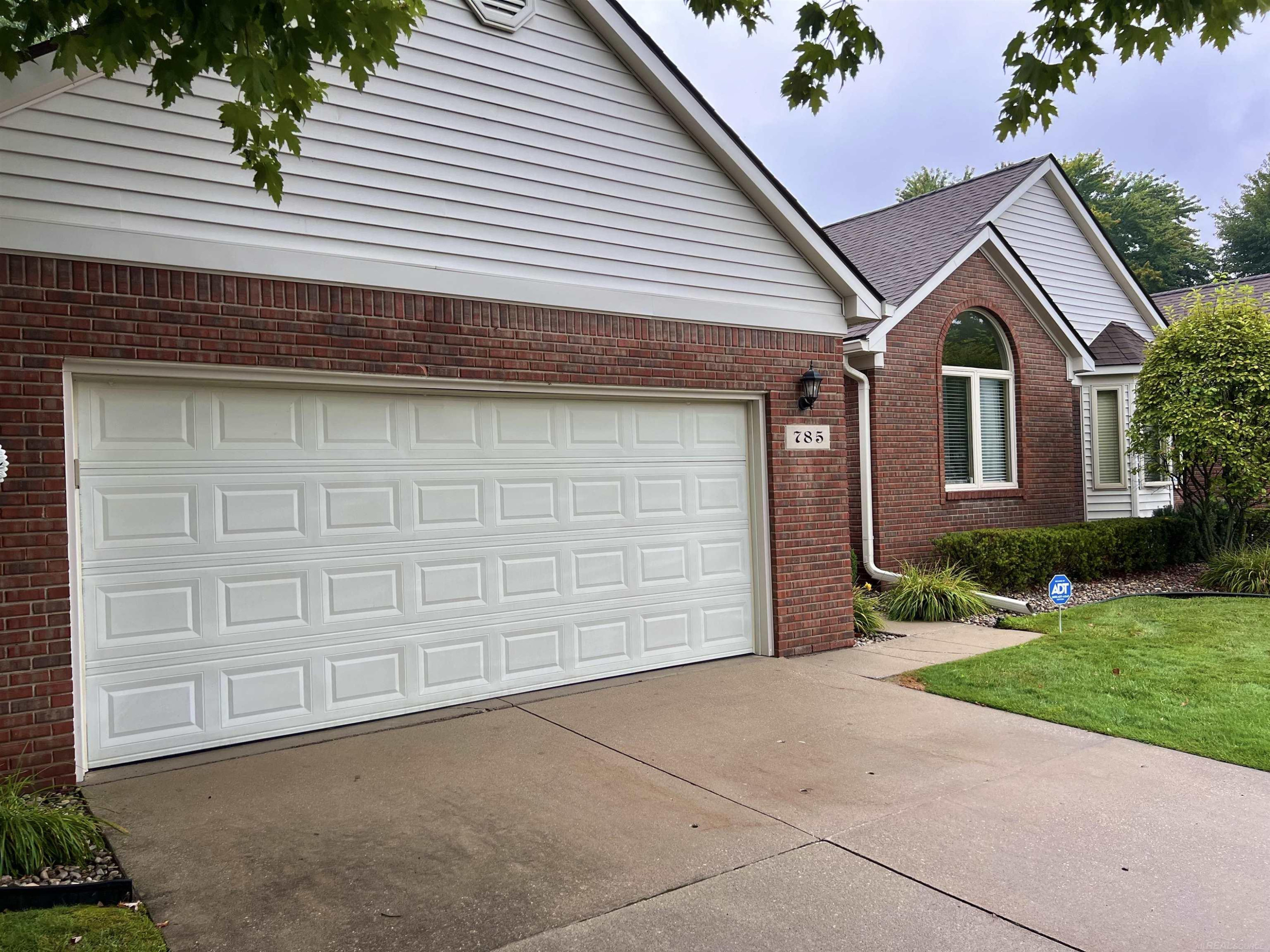 785 W Snowbird Circle, 19, MI 48079 — Photo 53
