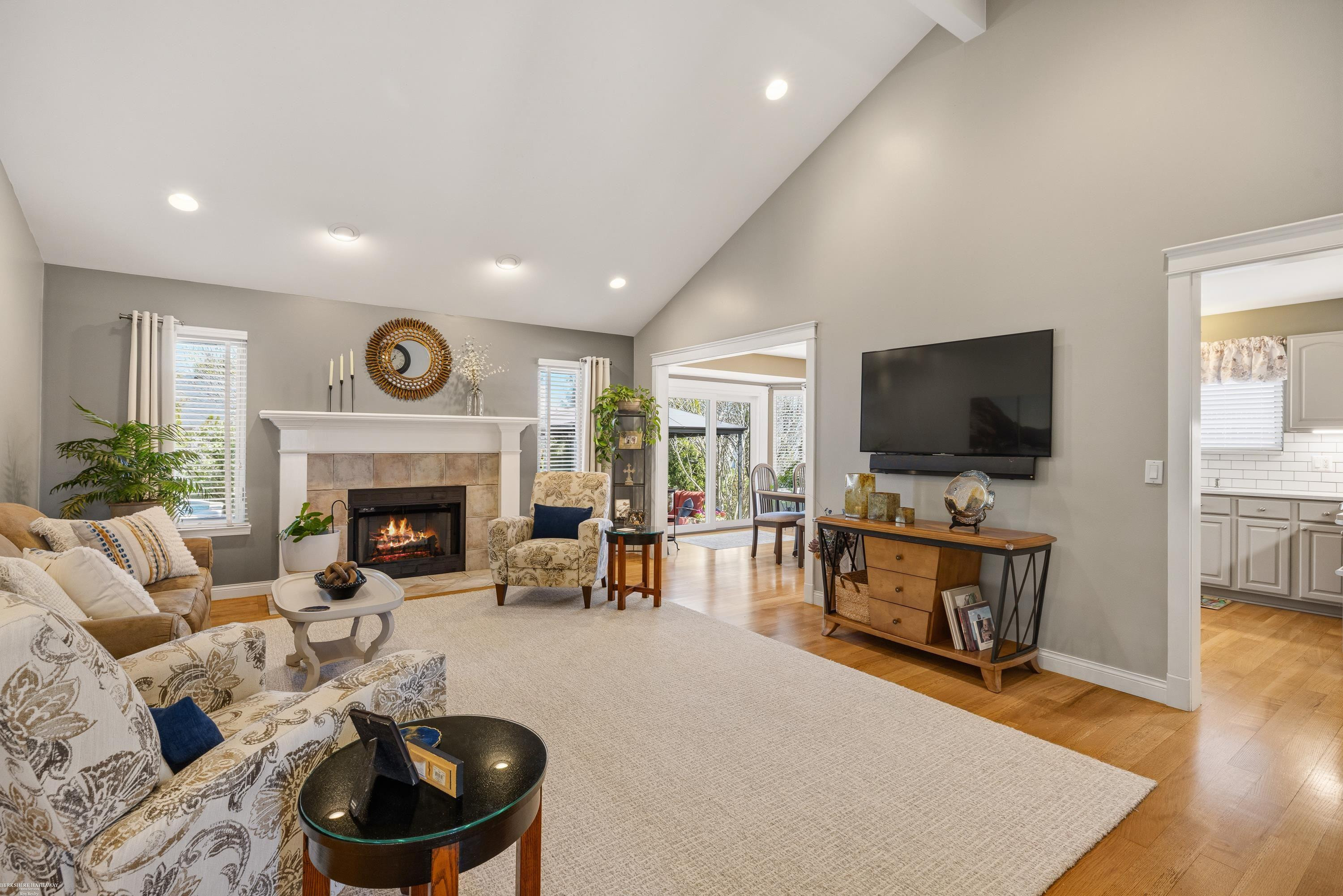 22465 Bluewater Drive, Macomb, MI 48044 — Photo 8