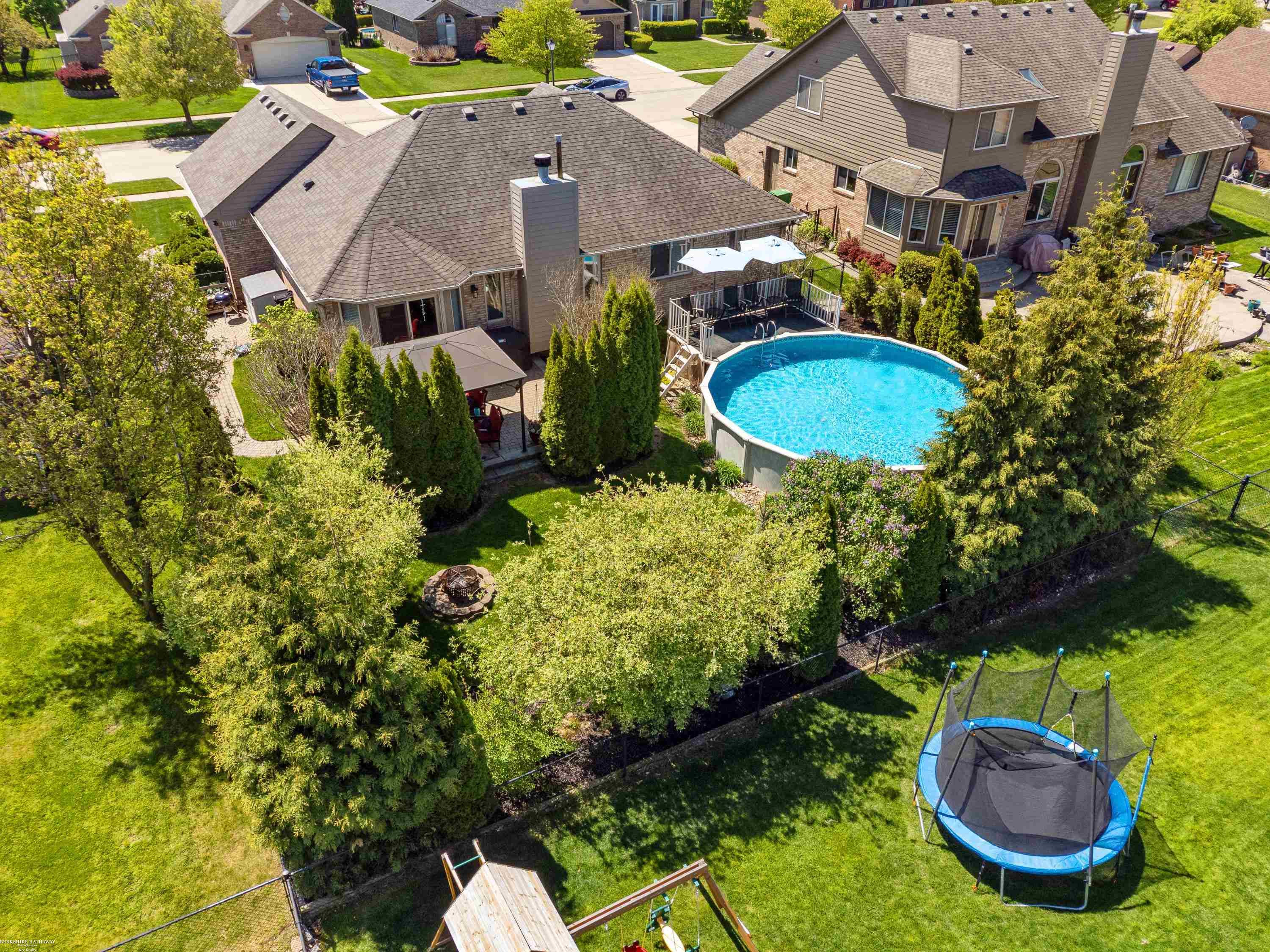 22465 Bluewater Drive, Macomb, MI 48044 — Photo 59