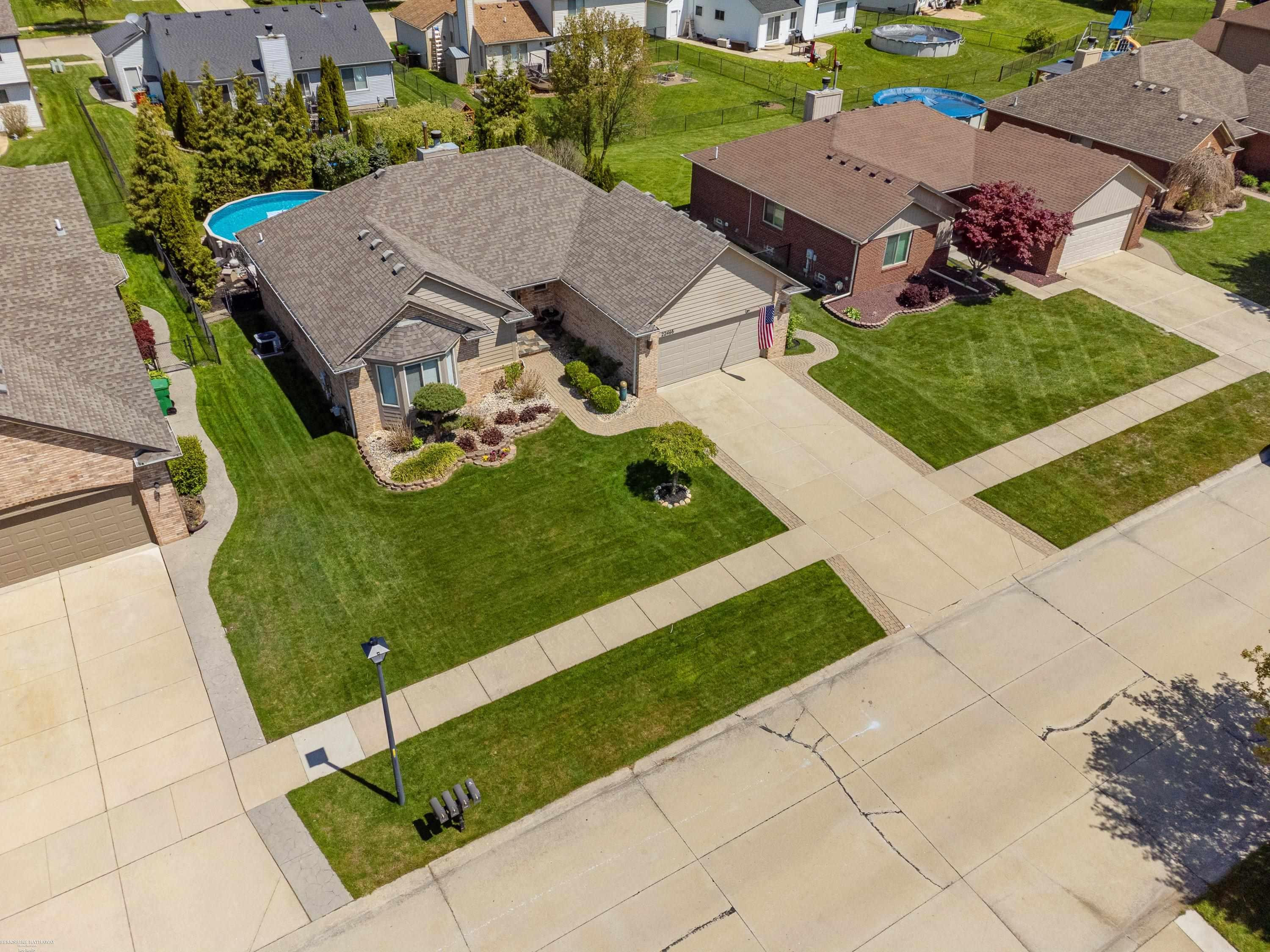 22465 Bluewater Drive, Macomb, MI 48044 — Photo 64