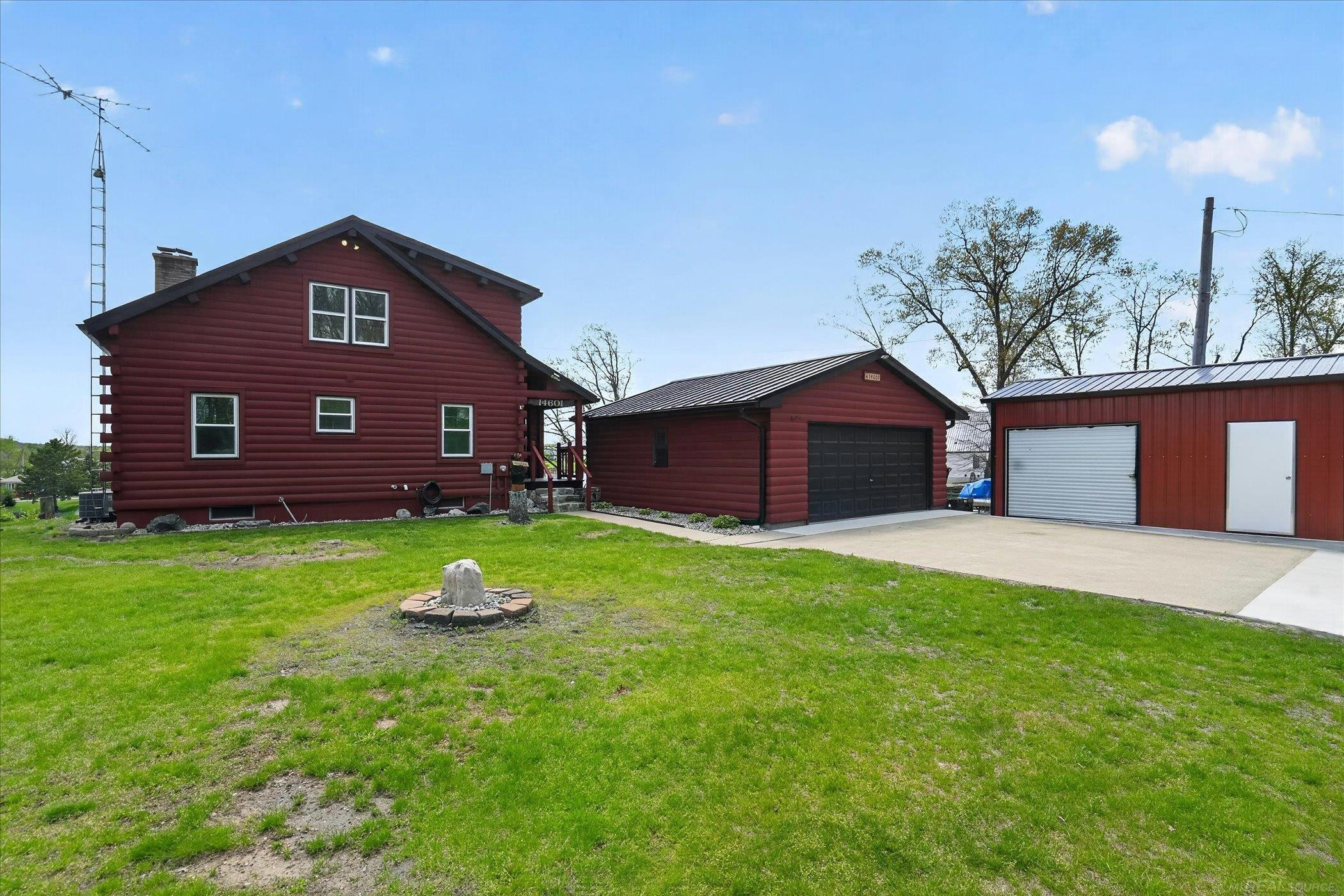 14601 Brookhurst Drive, Cement City, MI 49233 — Photo 2