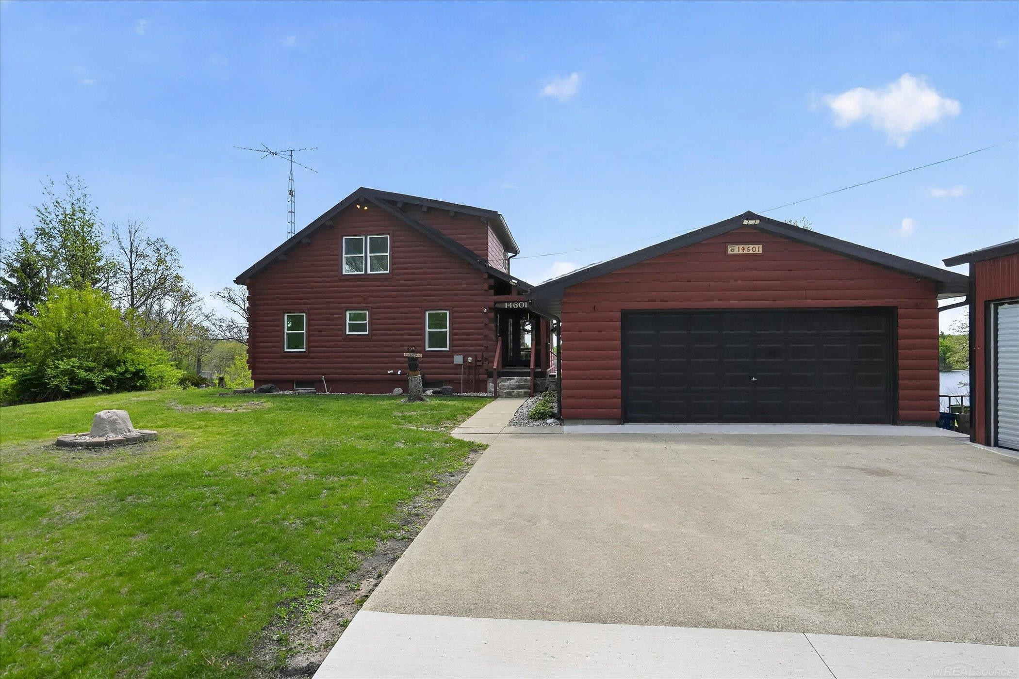 14601 Brookhurst Drive, Cement City, MI 49233 — Photo 4