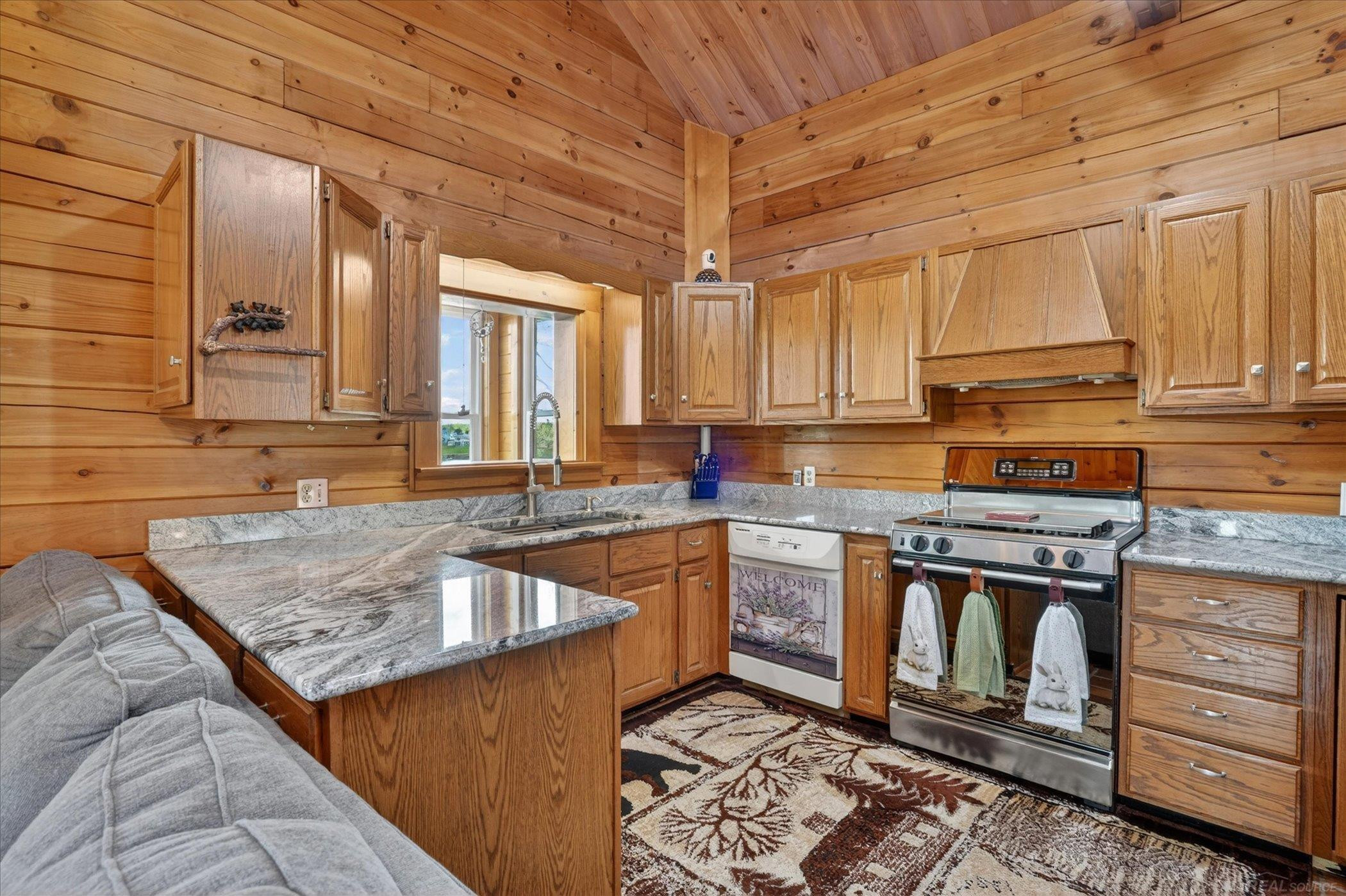 14601 Brookhurst Drive, Cement City, MI 49233 — Photo 16