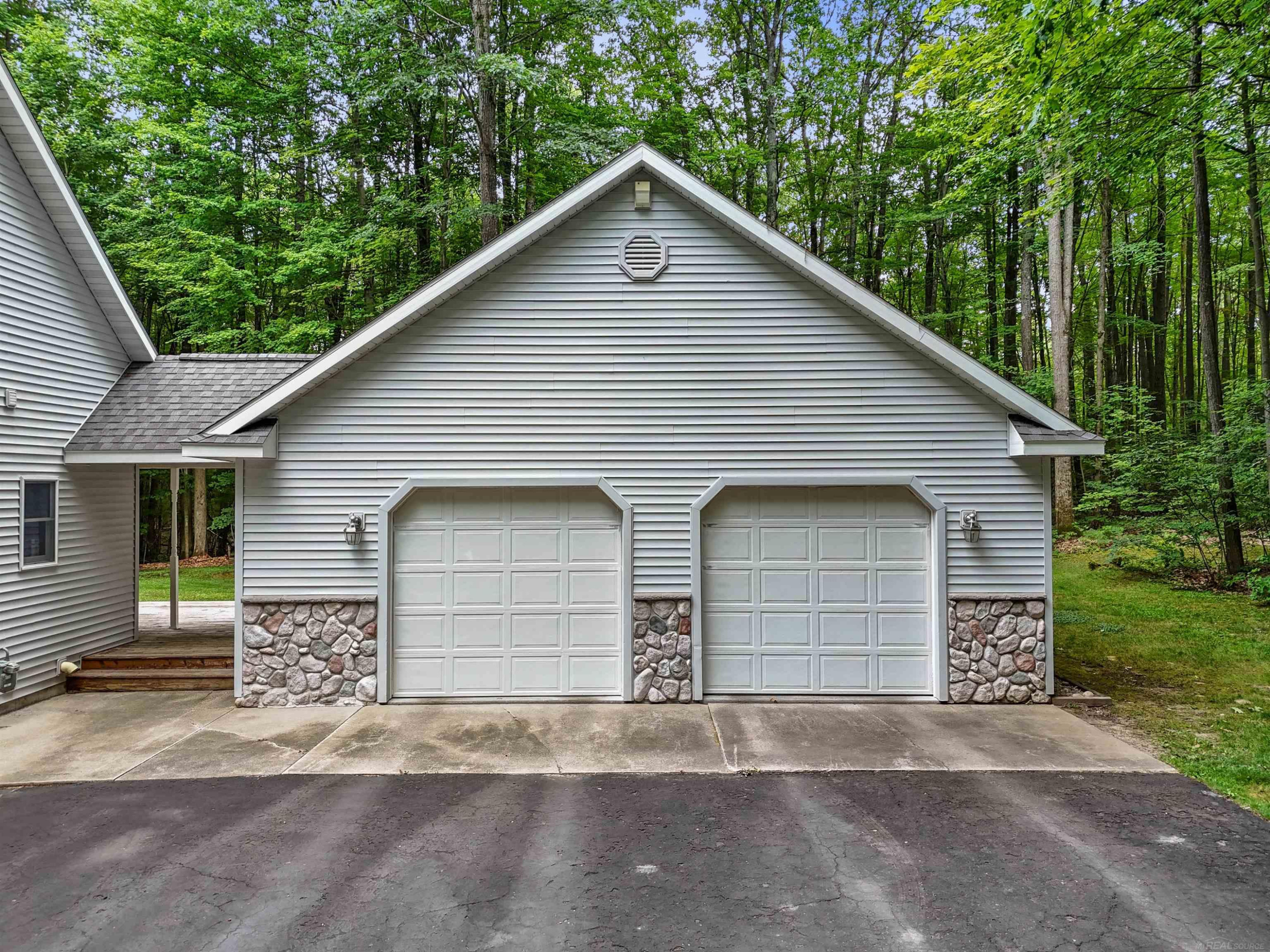 5675 Old Orchard Road, Prudenville, MI 48651 — Photo 5