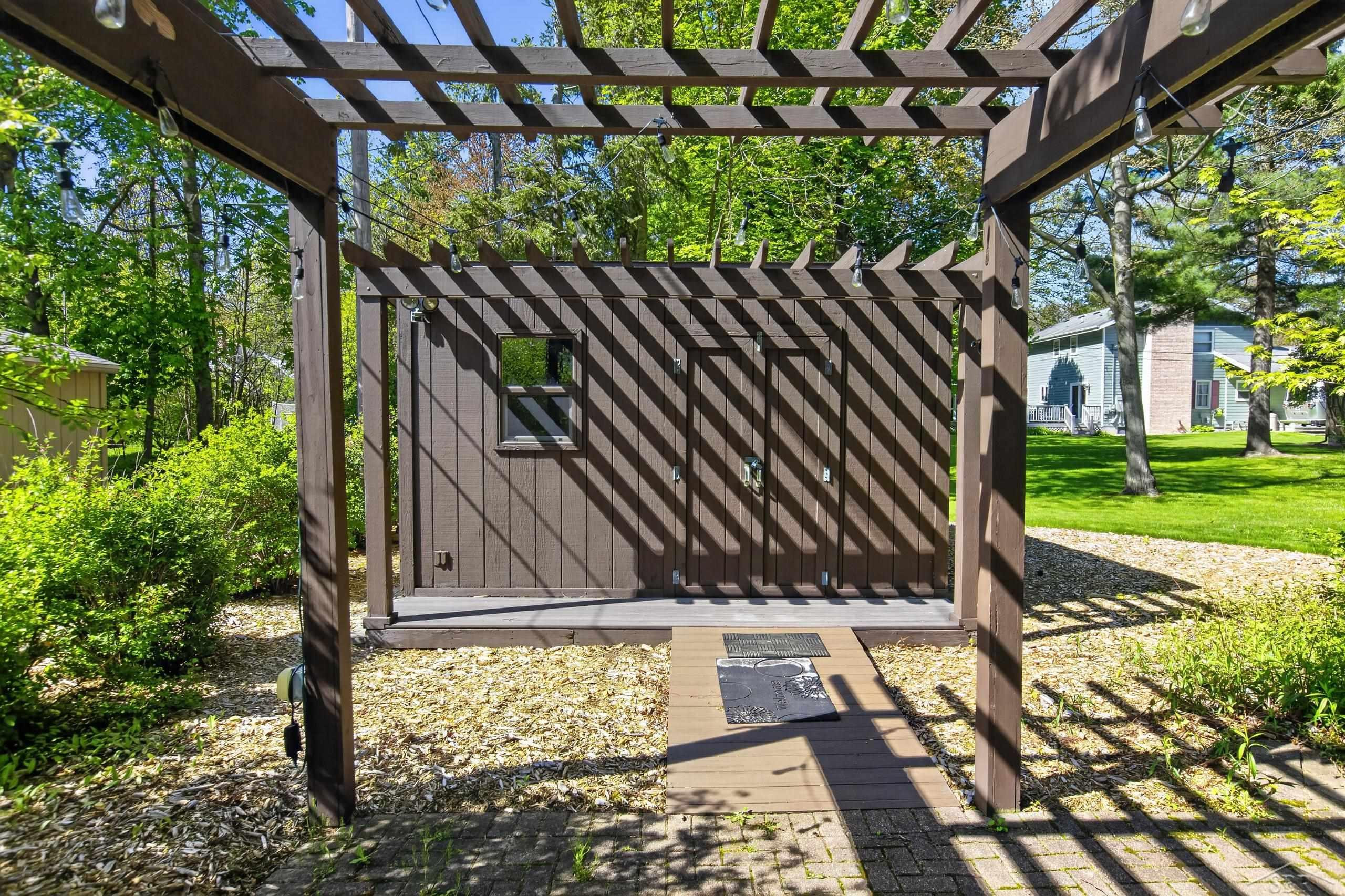 5507 Whitehall Street, Midland, MI 48642 — Photo 12