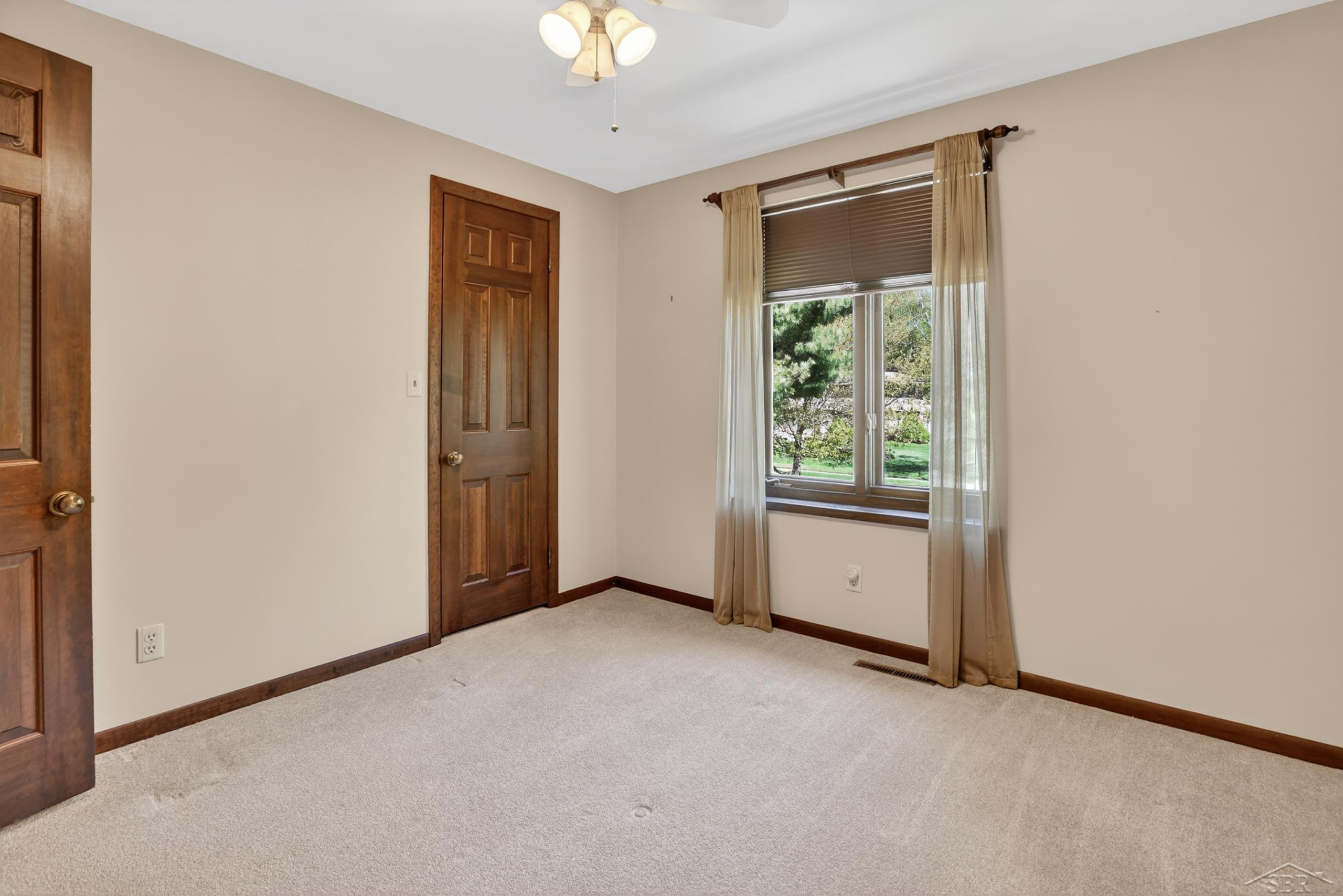 5507 Whitehall Street, Midland, MI 48642 — Photo 32