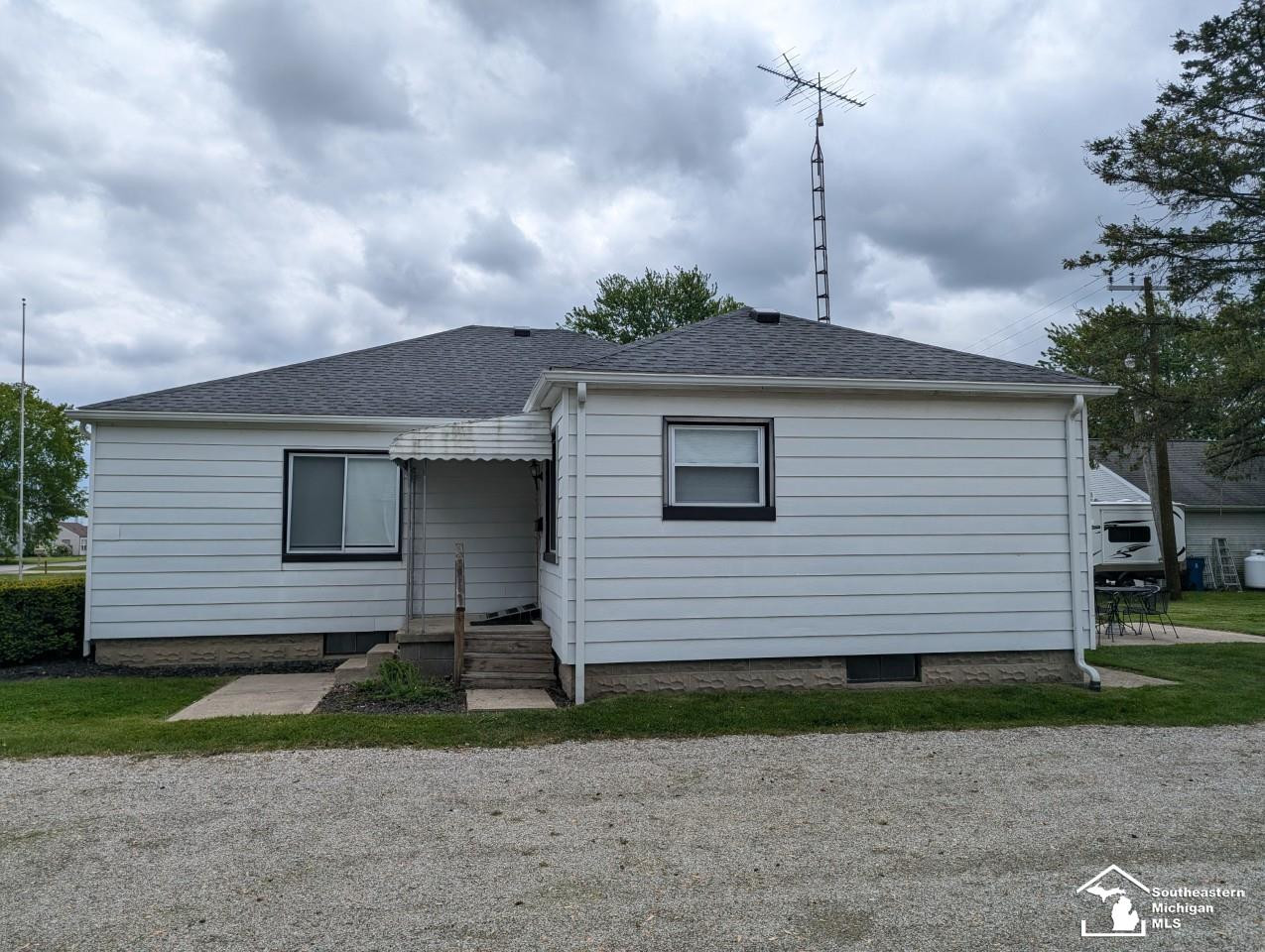 3585 Vivian Road, Monroe, MI 48162 — Photo 32