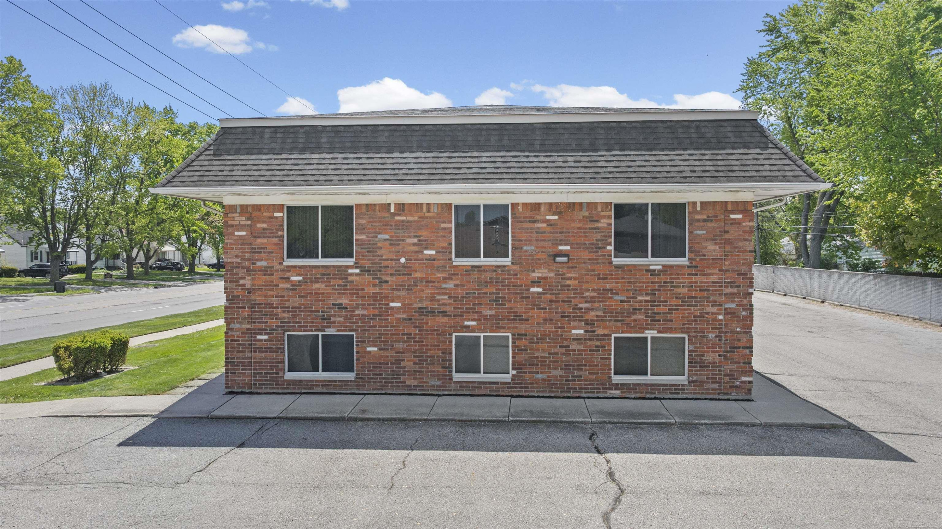 28475 Greenfield Road - Photo 5