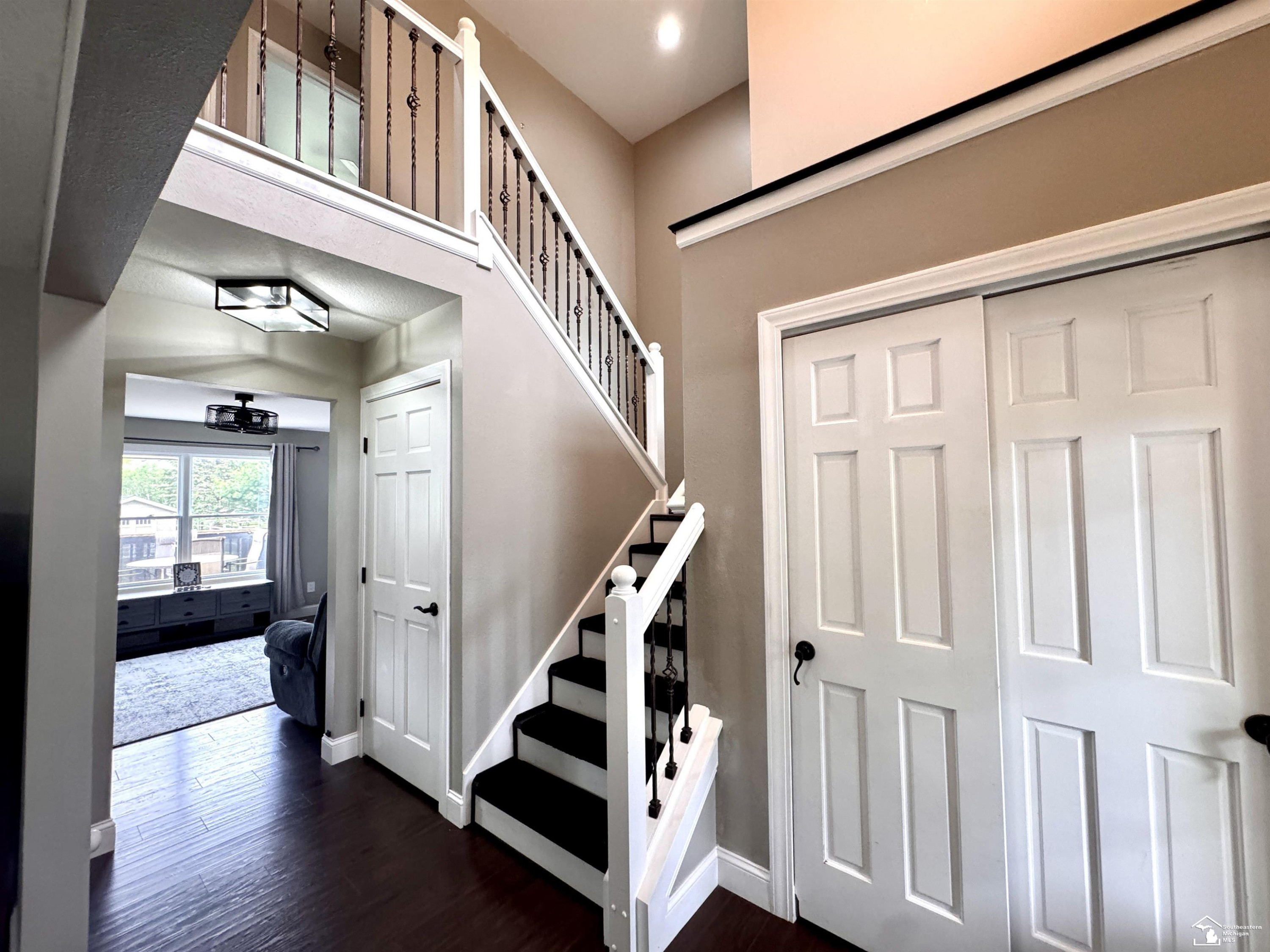 2823 Chapel Creek Drive, Lambertville, MI 48144 — Photo 4