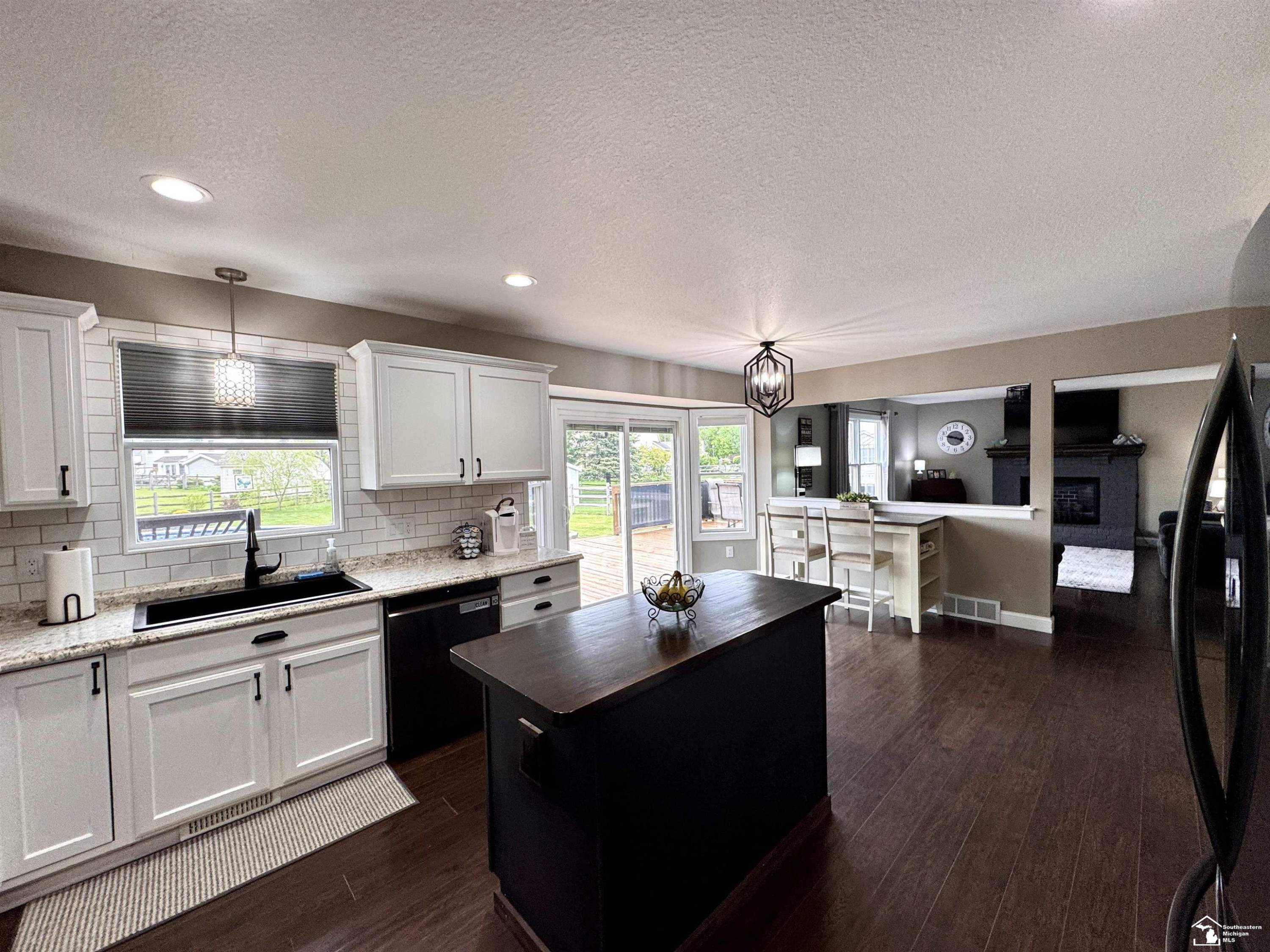 2823 Chapel Creek Drive, Lambertville, MI 48144 — Photo 9