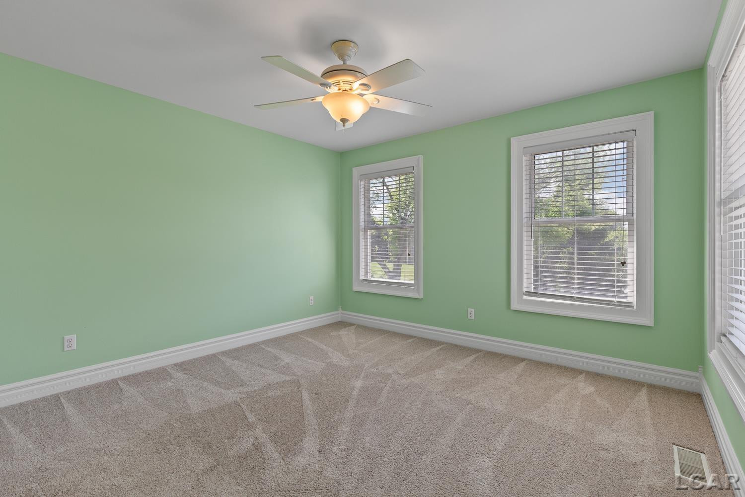 800 WOODSTOCK Lane, Tecumseh, MI 49286 — Photo 33