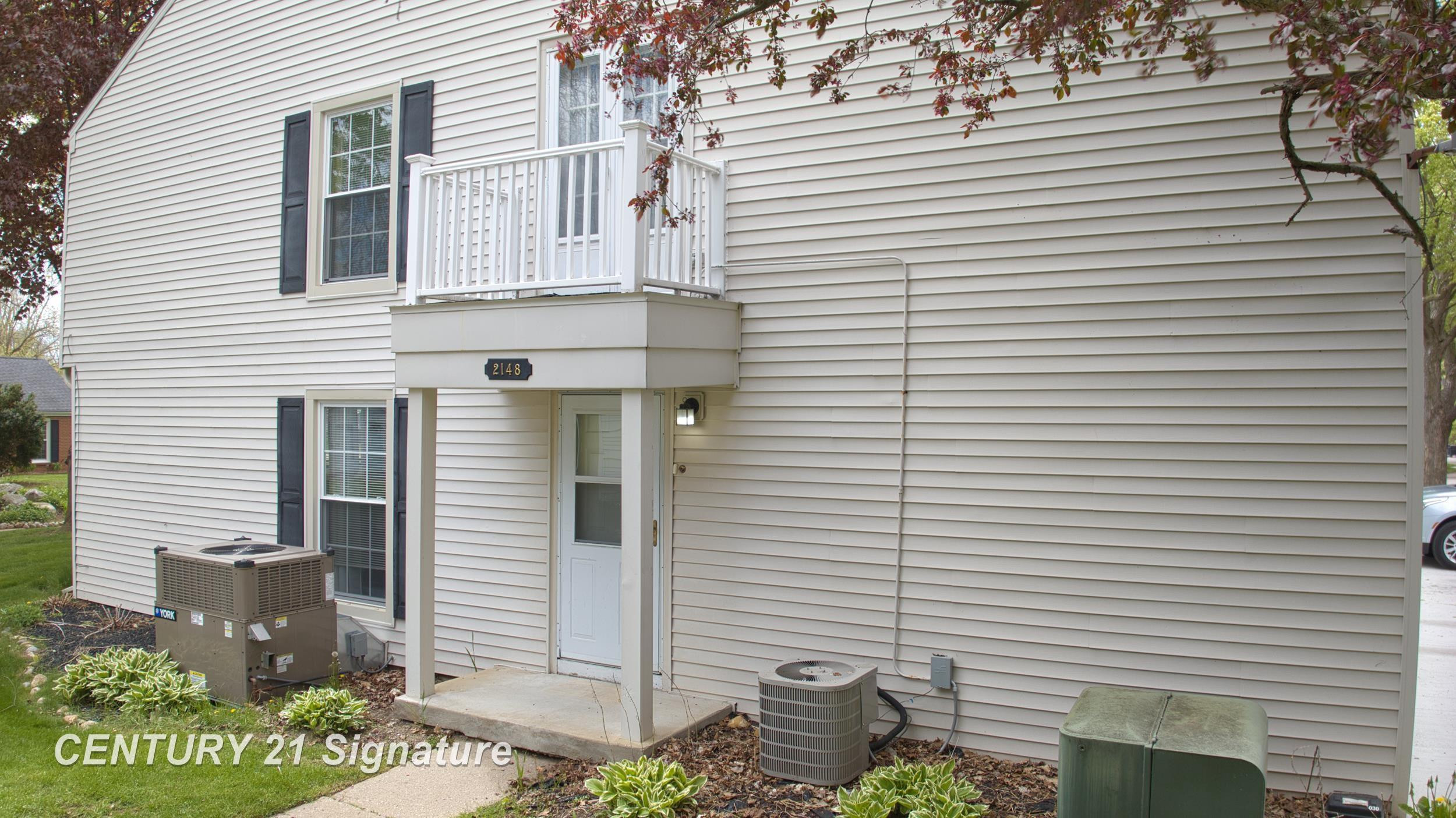 2148 Painted Post Drive, Flushing, MI 48433 — Photo 2