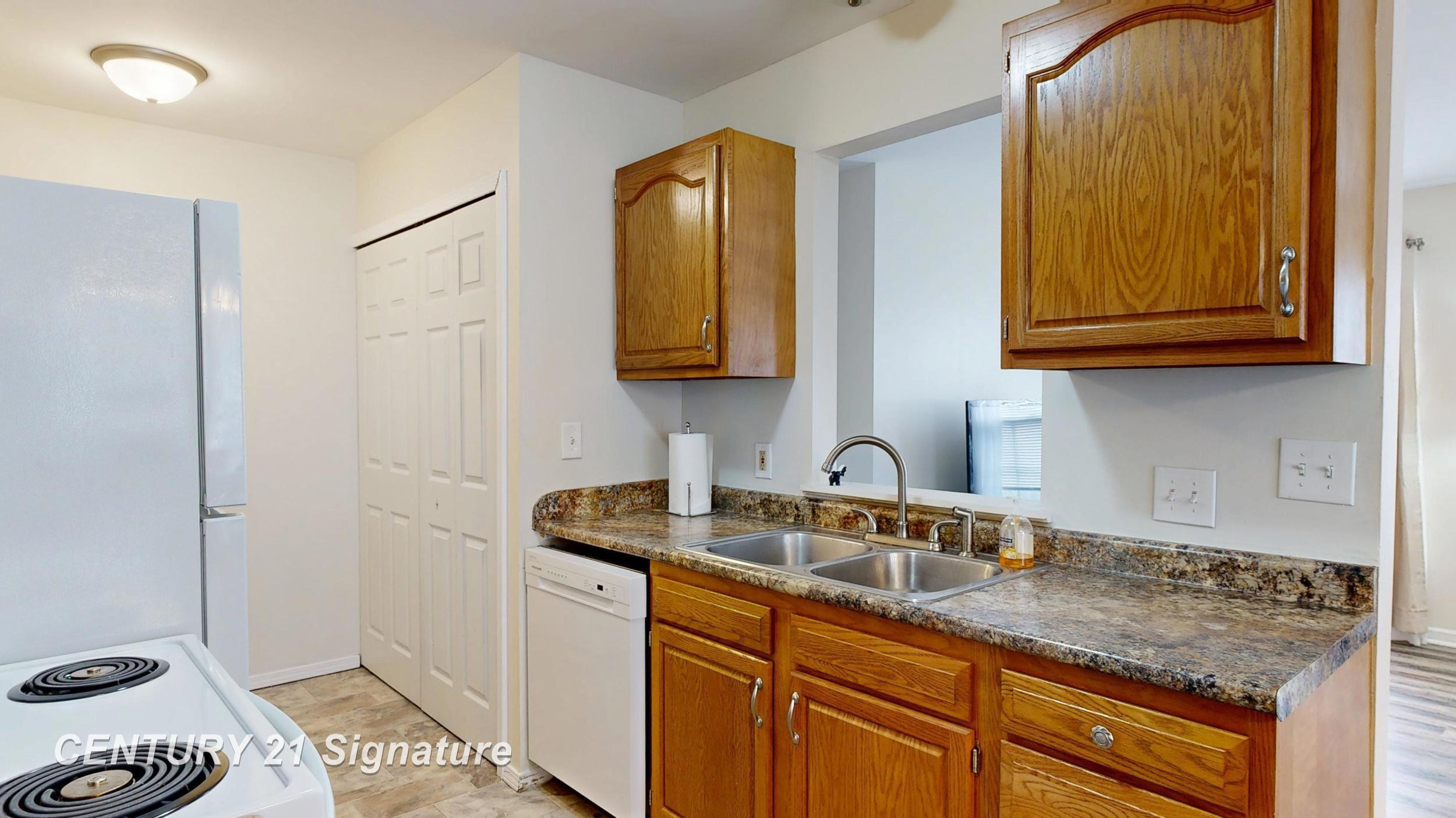 2148 Painted Post Drive, Flushing, MI 48433 — Photo 14