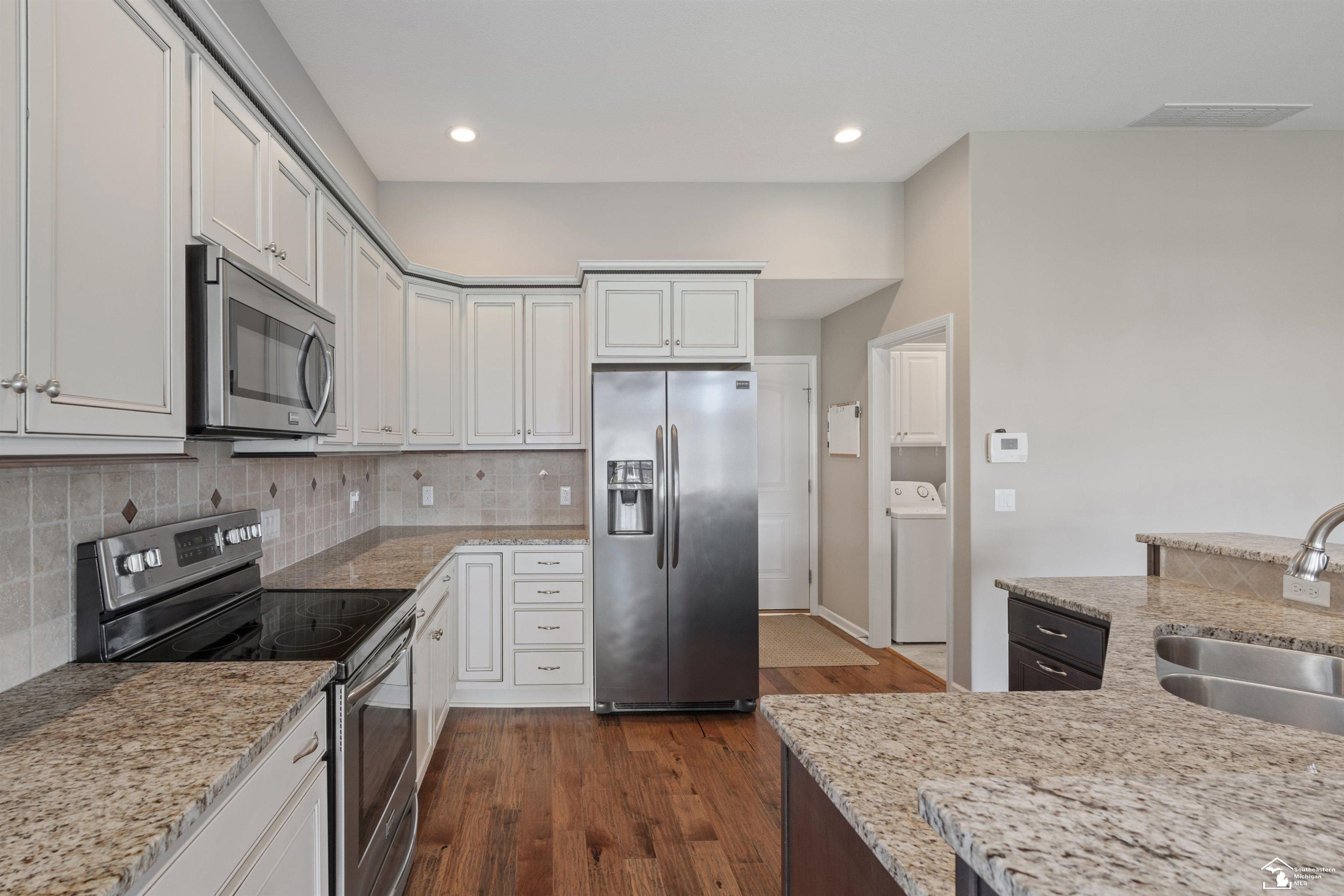 6763 W Summer Breeze Drive, Lambertville, MI 48144 — Photo 11