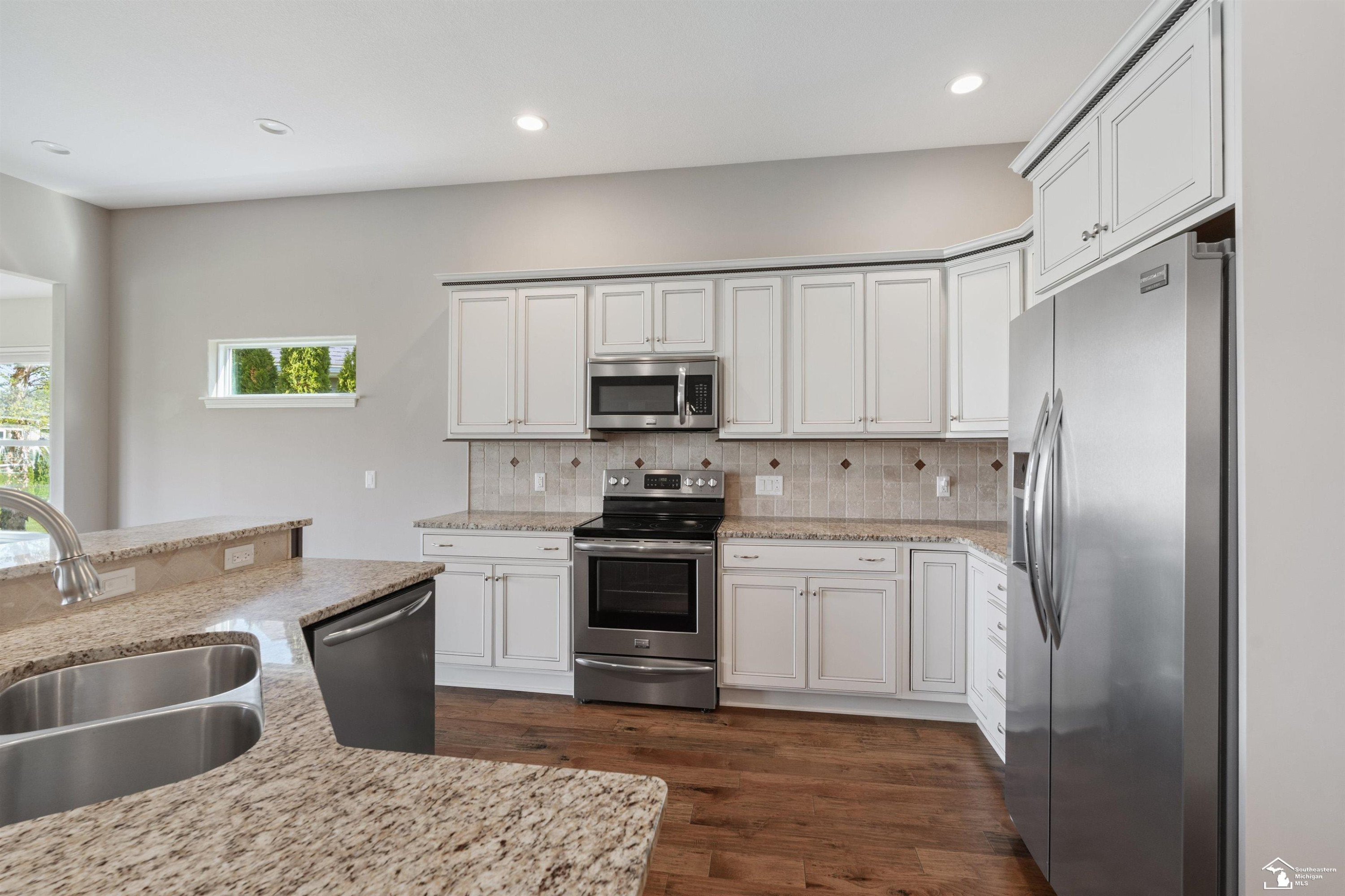 6763 W Summer Breeze Drive, Lambertville, MI 48144 — Photo 12