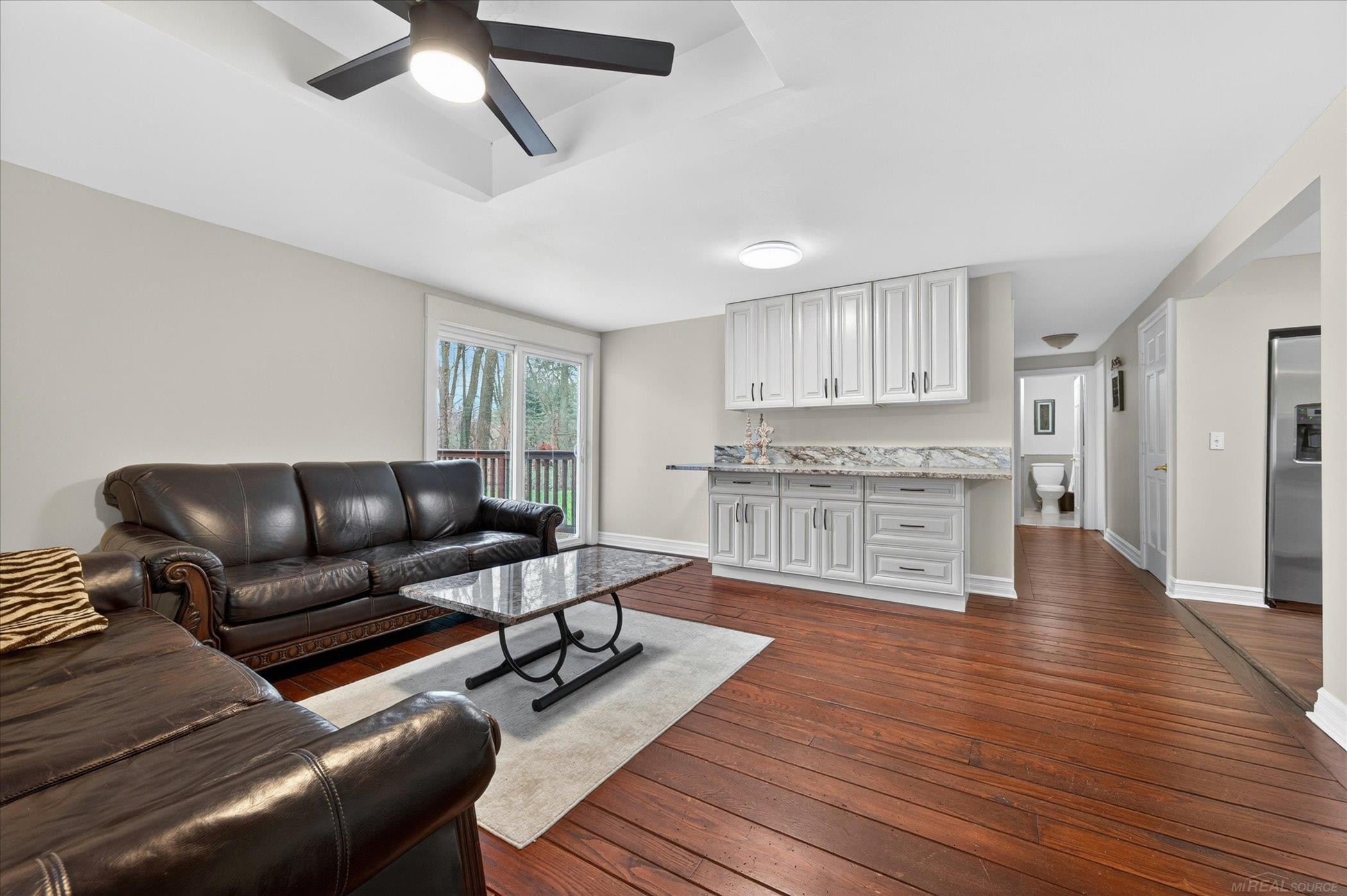 3310 Blue Water Drive, MI 48059 — Photo 5
