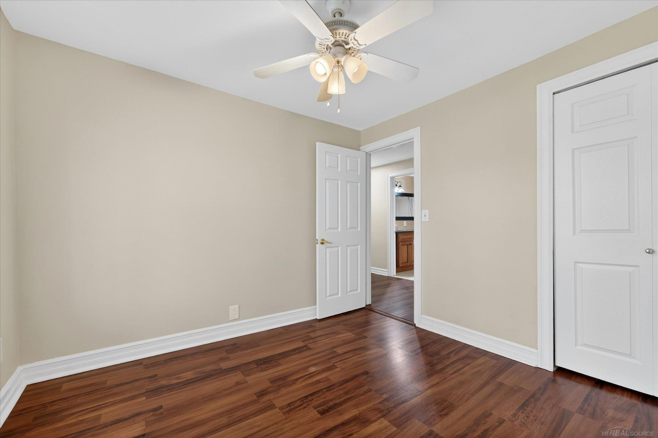 3310 Blue Water Drive, MI 48059 — Photo 25