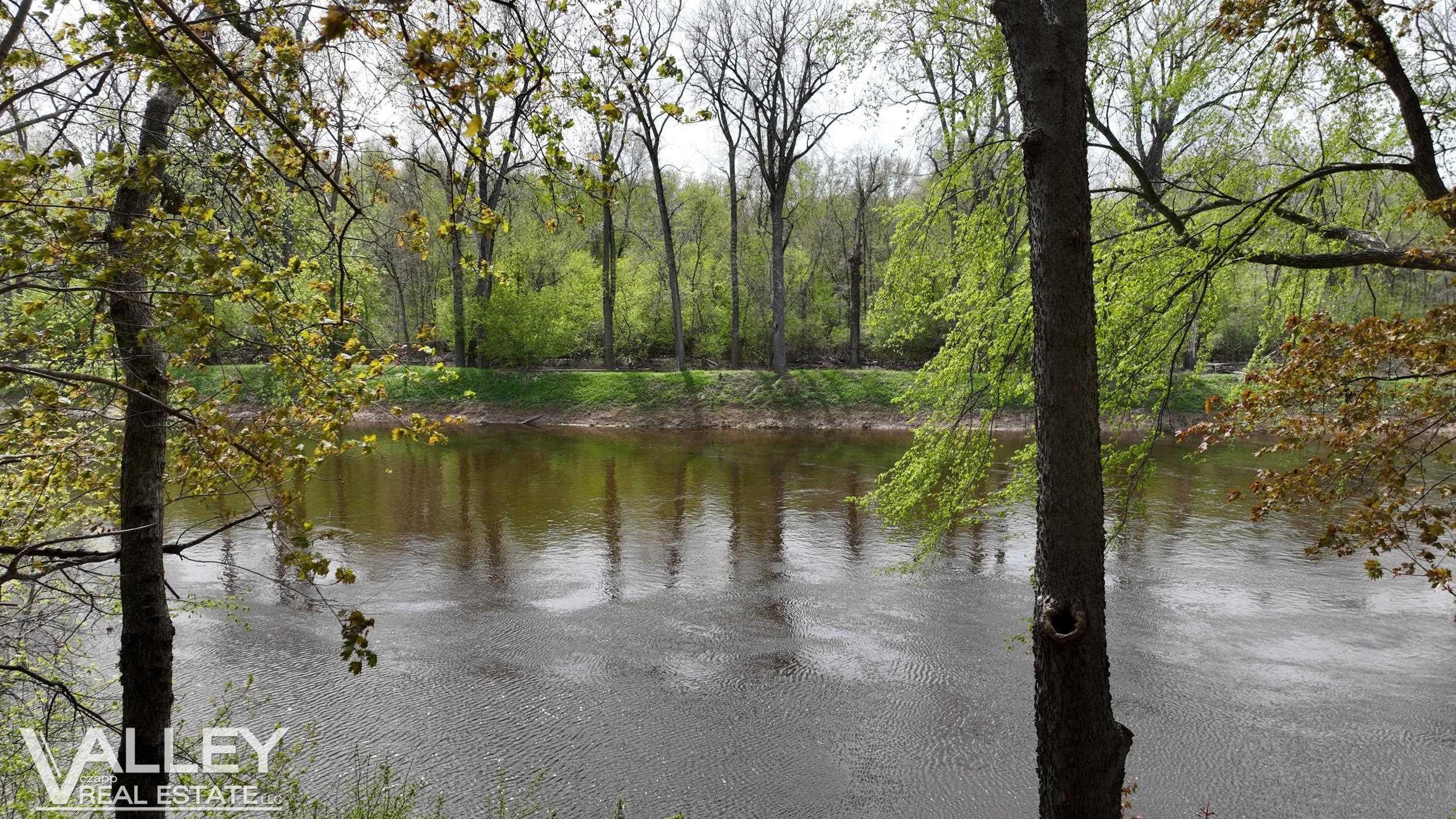 175 W Washington Street, Freeland, MI 48623 — Photo 7