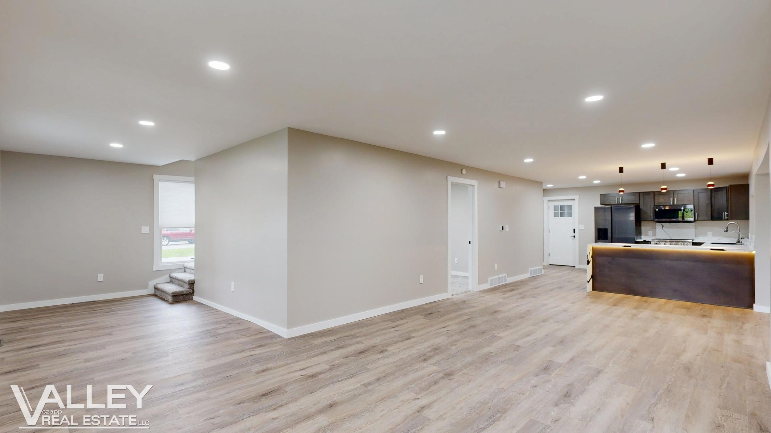 175 W Washington Street, Freeland, MI 48623 — Photo 9