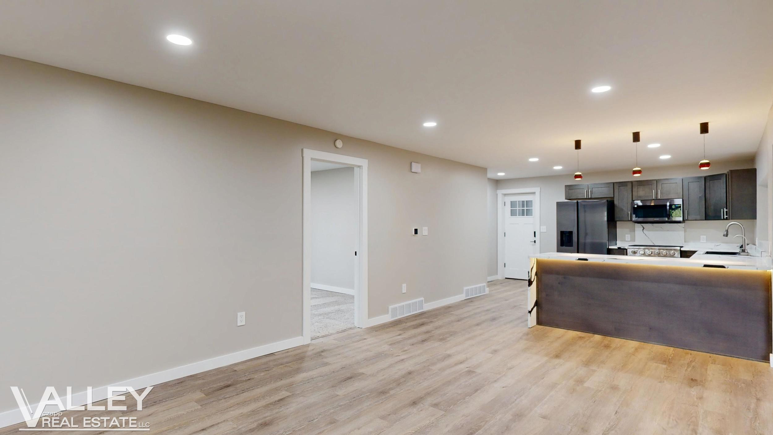 175 W Washington Street, Freeland, MI 48623 — Photo 11