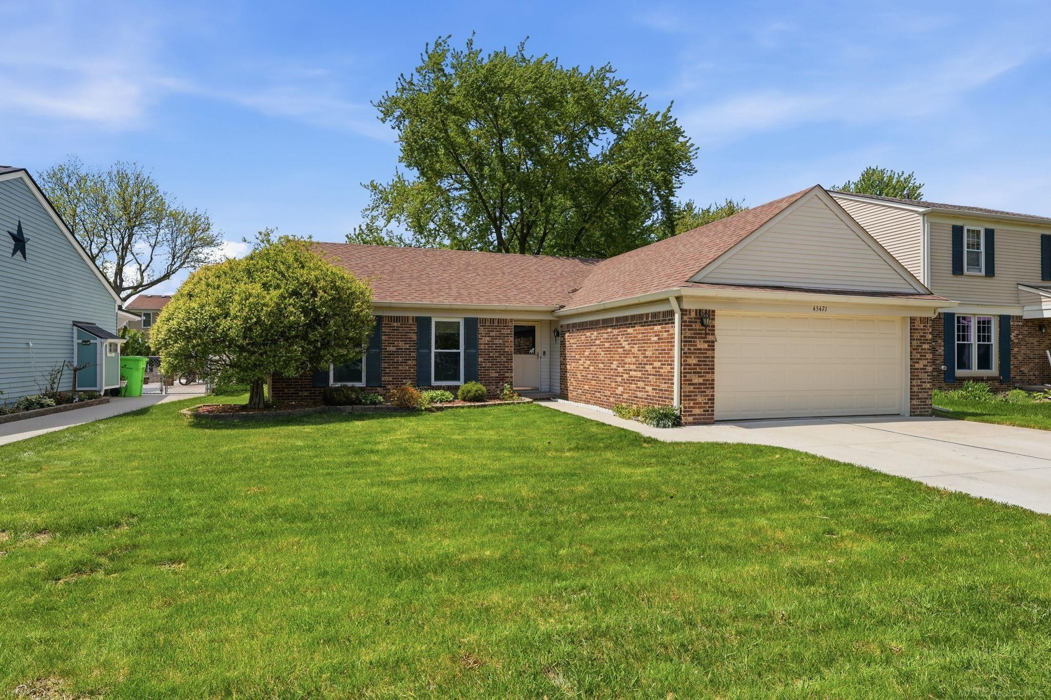 45471 Ronnen Drive, MI 48044 — Photo 2