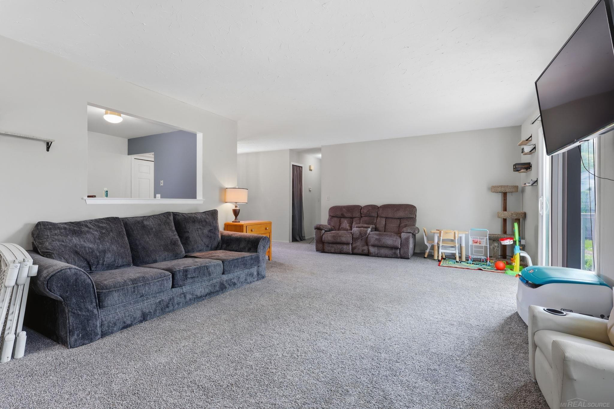 45471 Ronnen Drive, MI 48044 — Photo 7