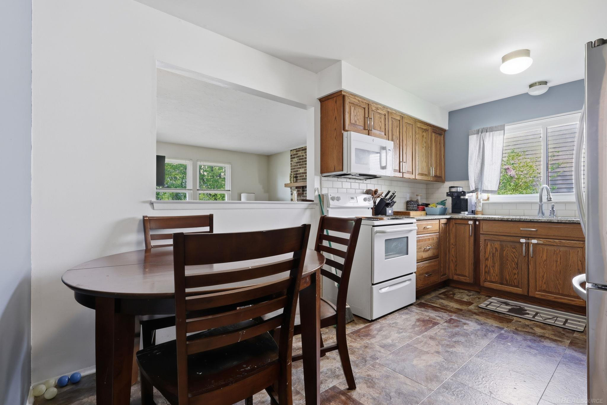 45471 Ronnen Drive, MI 48044 — Photo 9