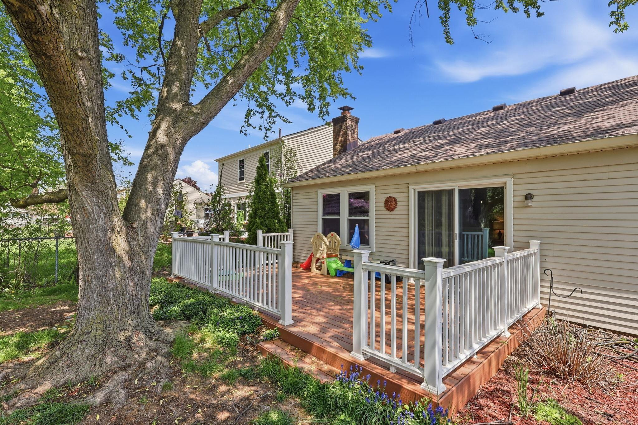 45471 Ronnen Drive, MI 48044 — Photo 24