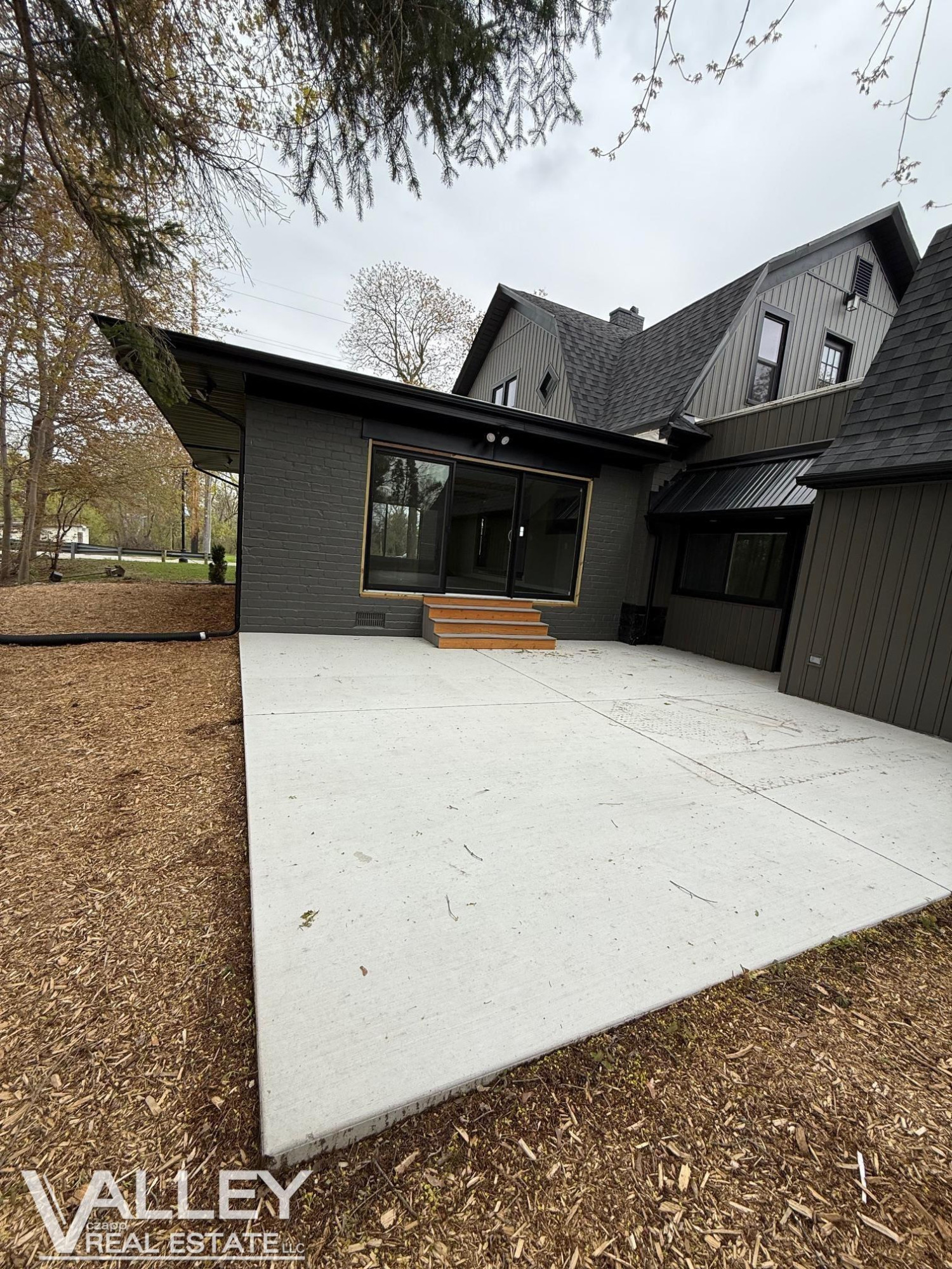 175 W Washington Street, Freeland, MI 48623 — Photo 35