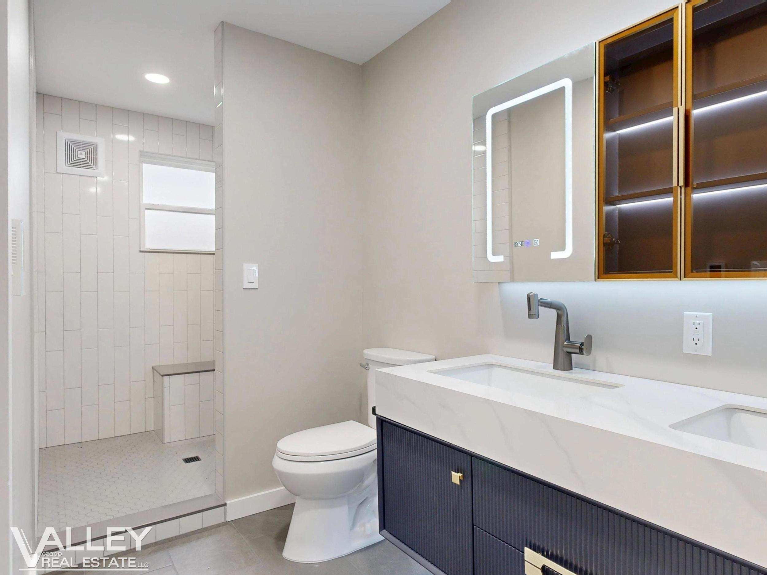 175 W Washington Street, Freeland, MI 48623 — Photo 50