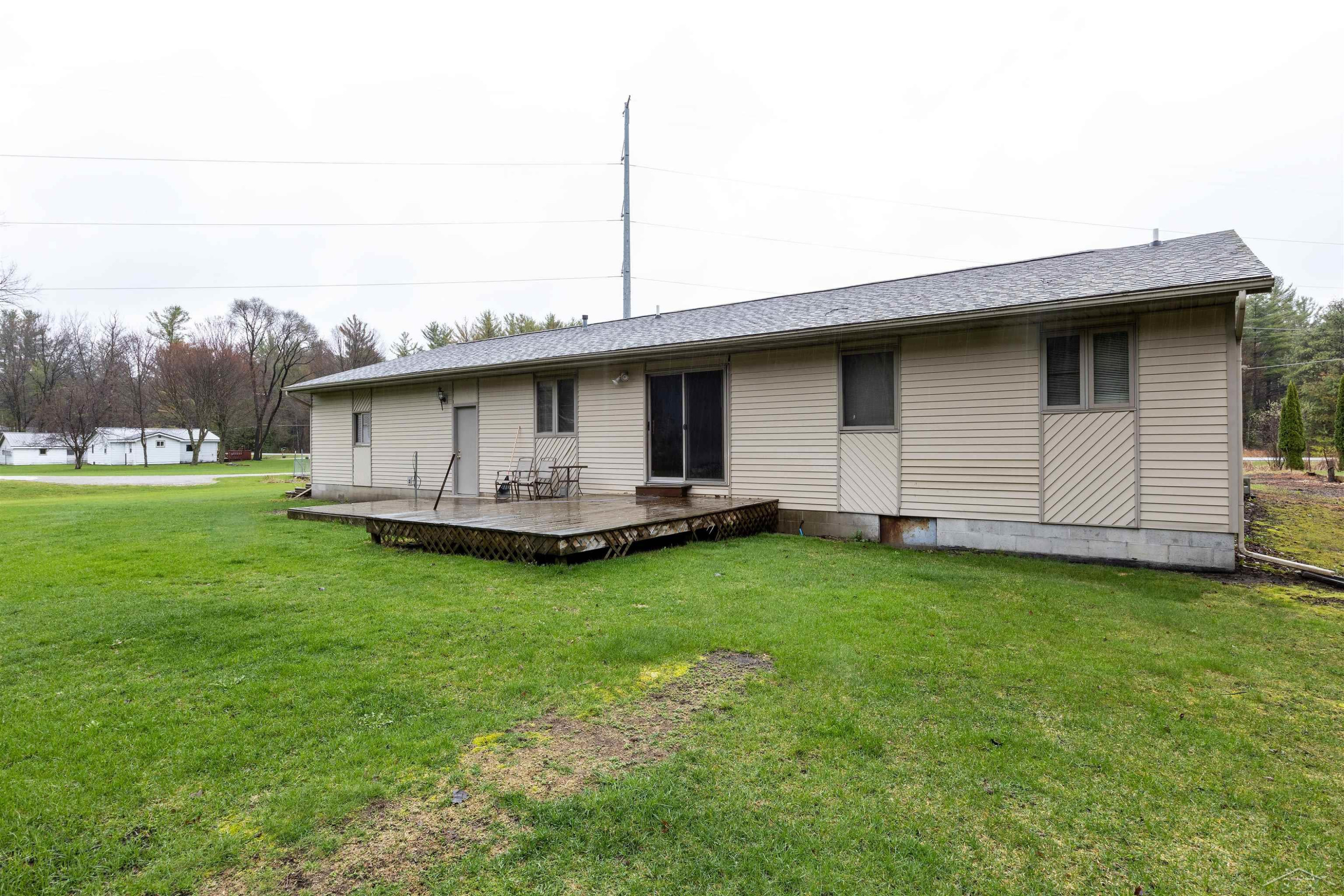 2043/2047 N Neiner Road, Sanford, MI 48657 — Photo 24