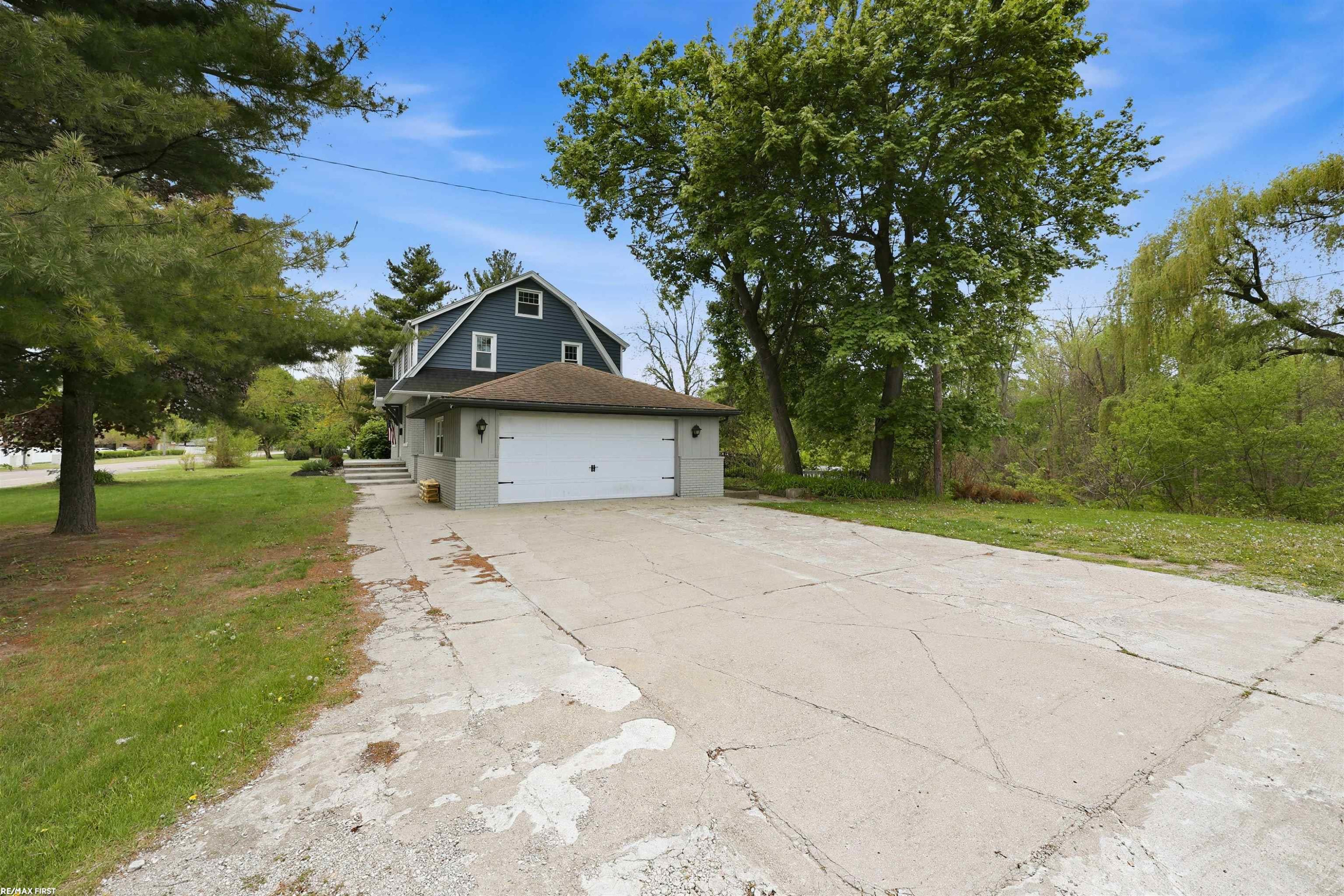8490 Clinton River Road, Sterling Heights, MI 48314 — Photo 44