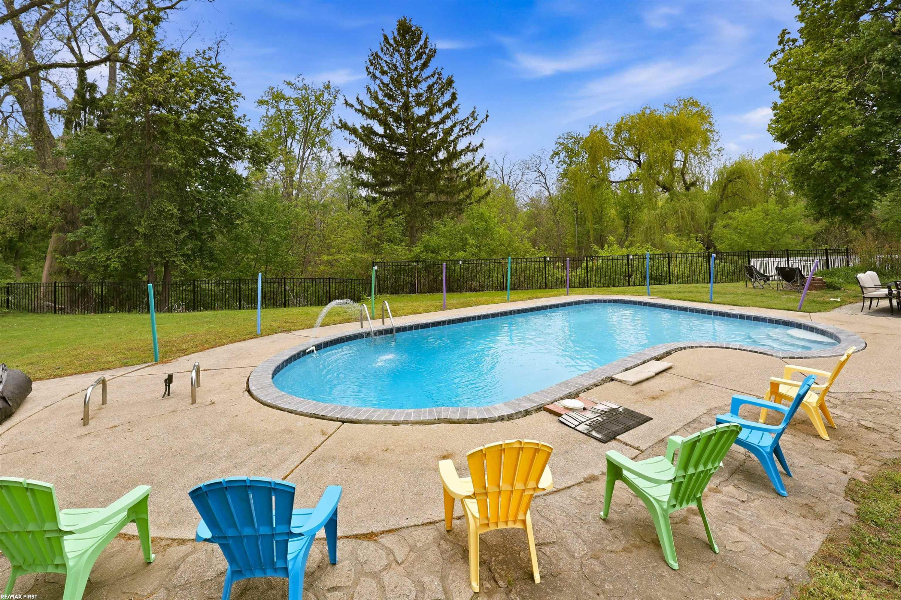 8490 Clinton River Road, Sterling Heights, MI 48314 — Photo 47