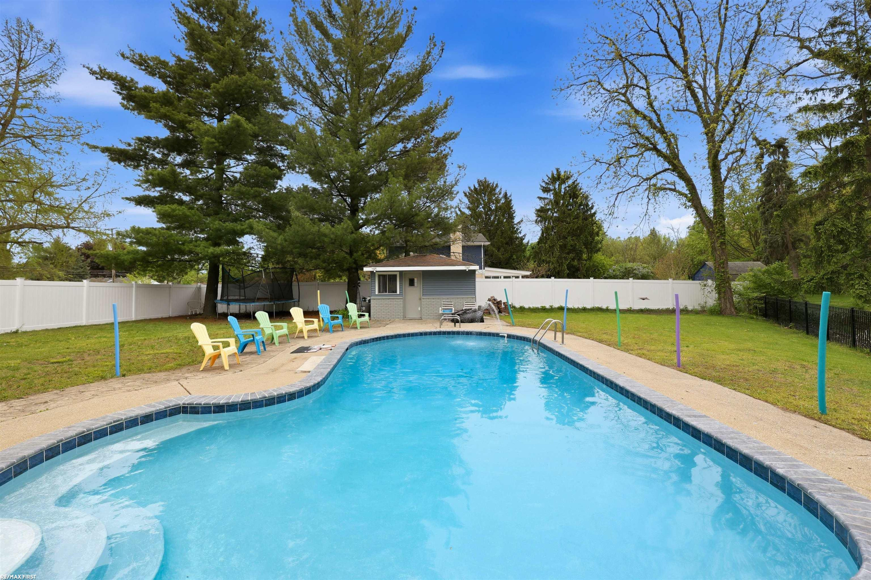 8490 Clinton River Road, Sterling Heights, MI 48314 — Photo 50