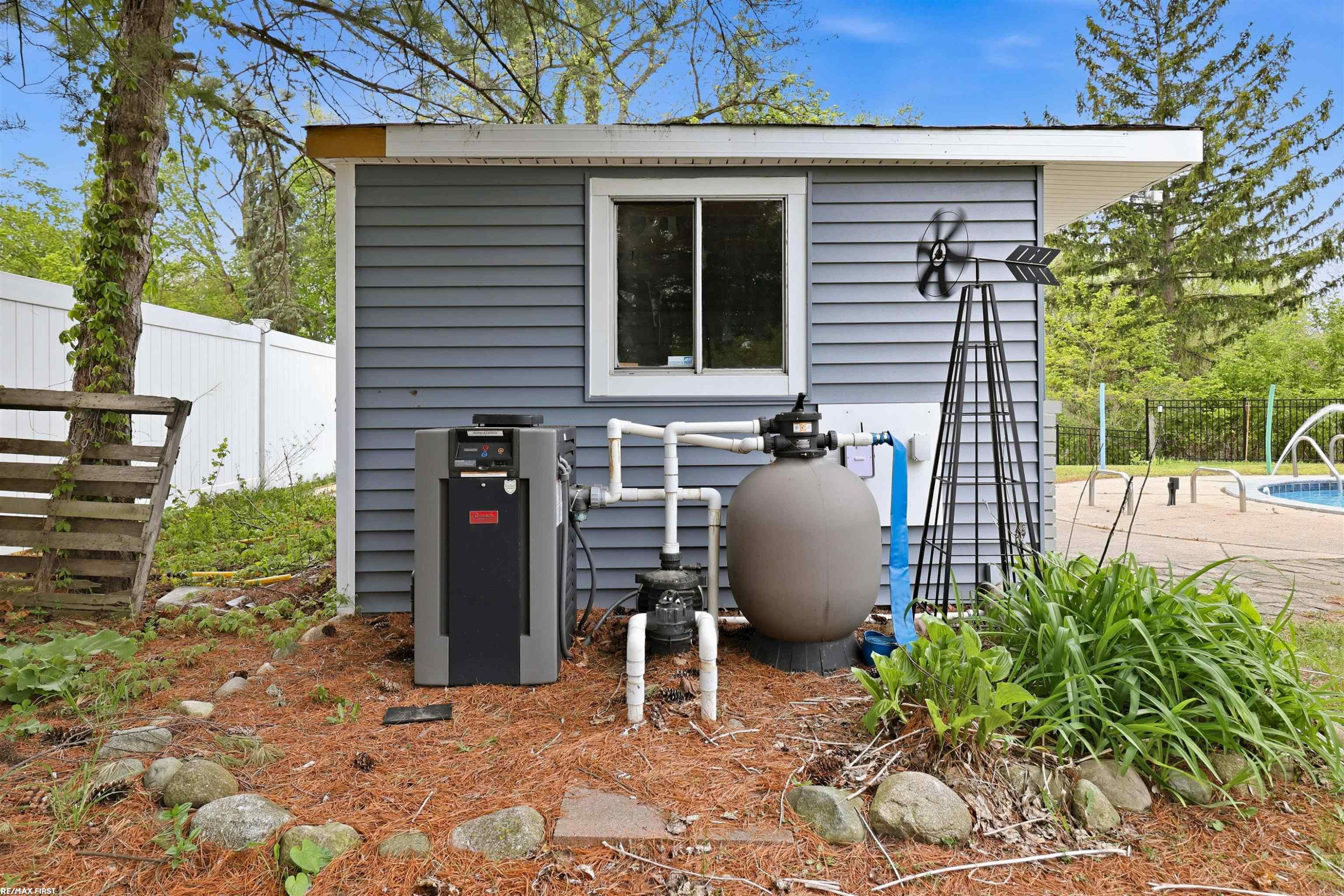 8490 Clinton River Road, Sterling Heights, MI 48314 — Photo 52