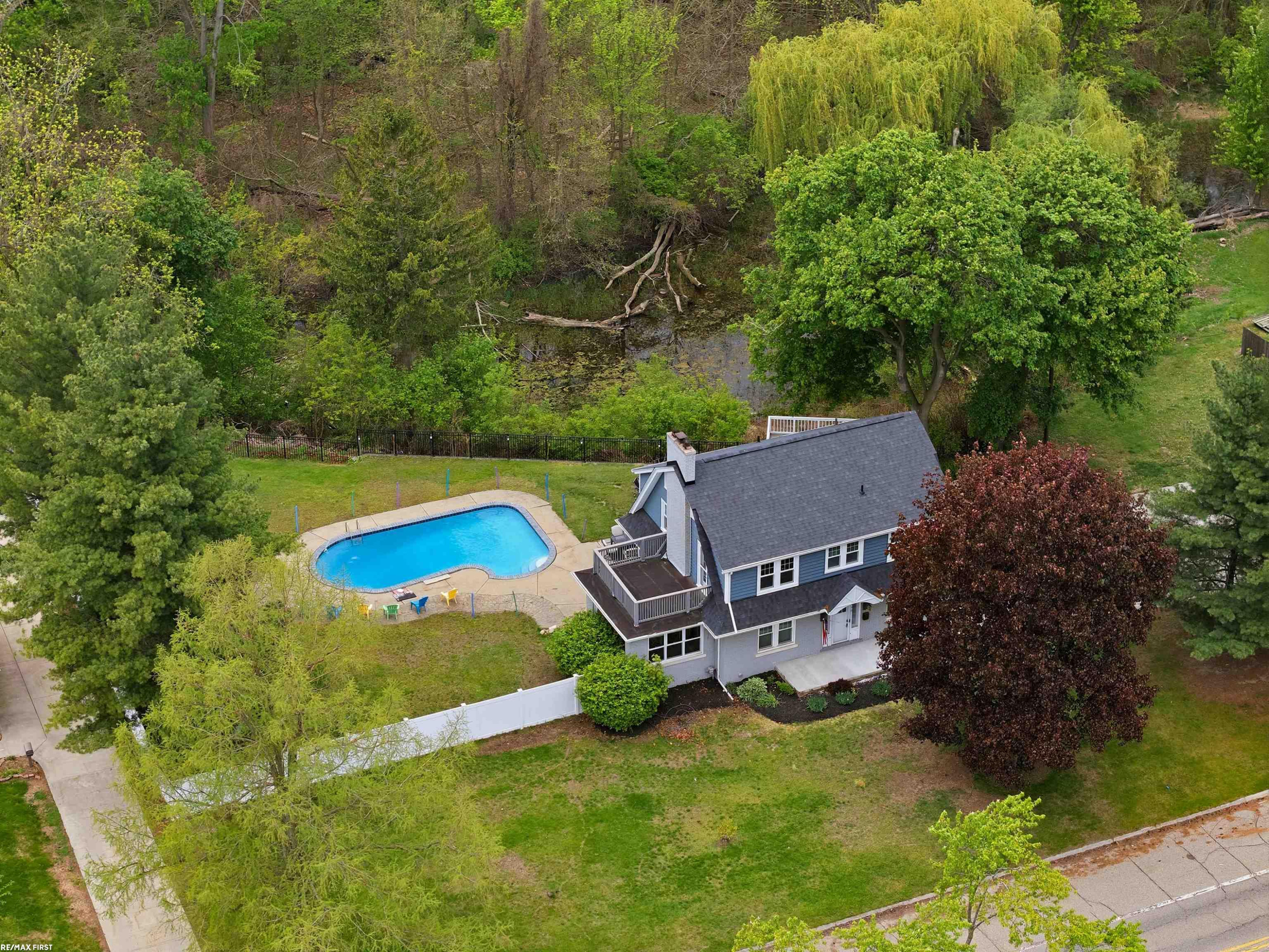8490 Clinton River Road, Sterling Heights, MI 48314 — Photo 56