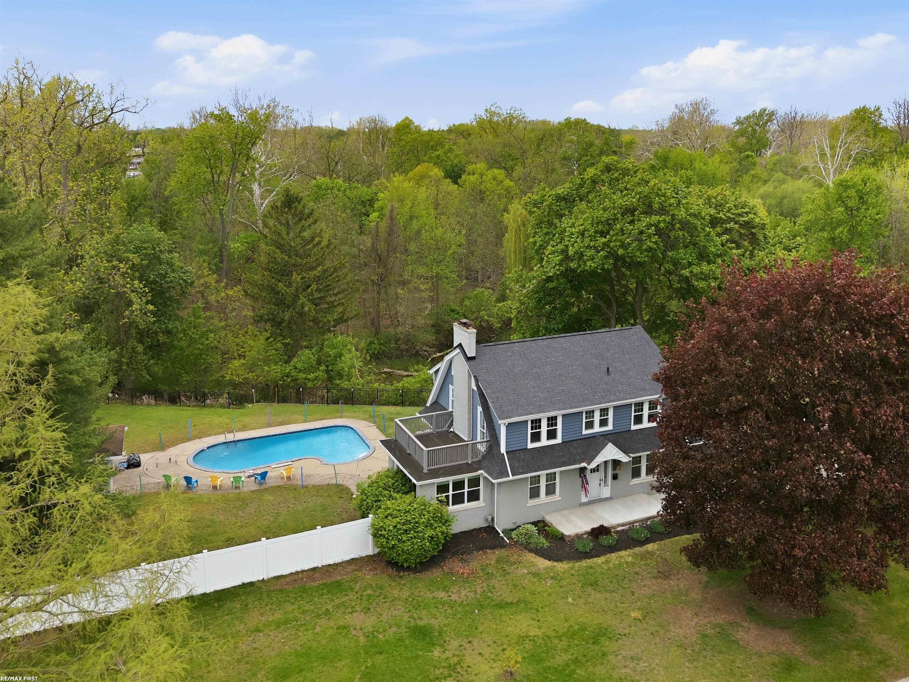 8490 Clinton River Road, Sterling Heights, MI 48314 — Photo 57