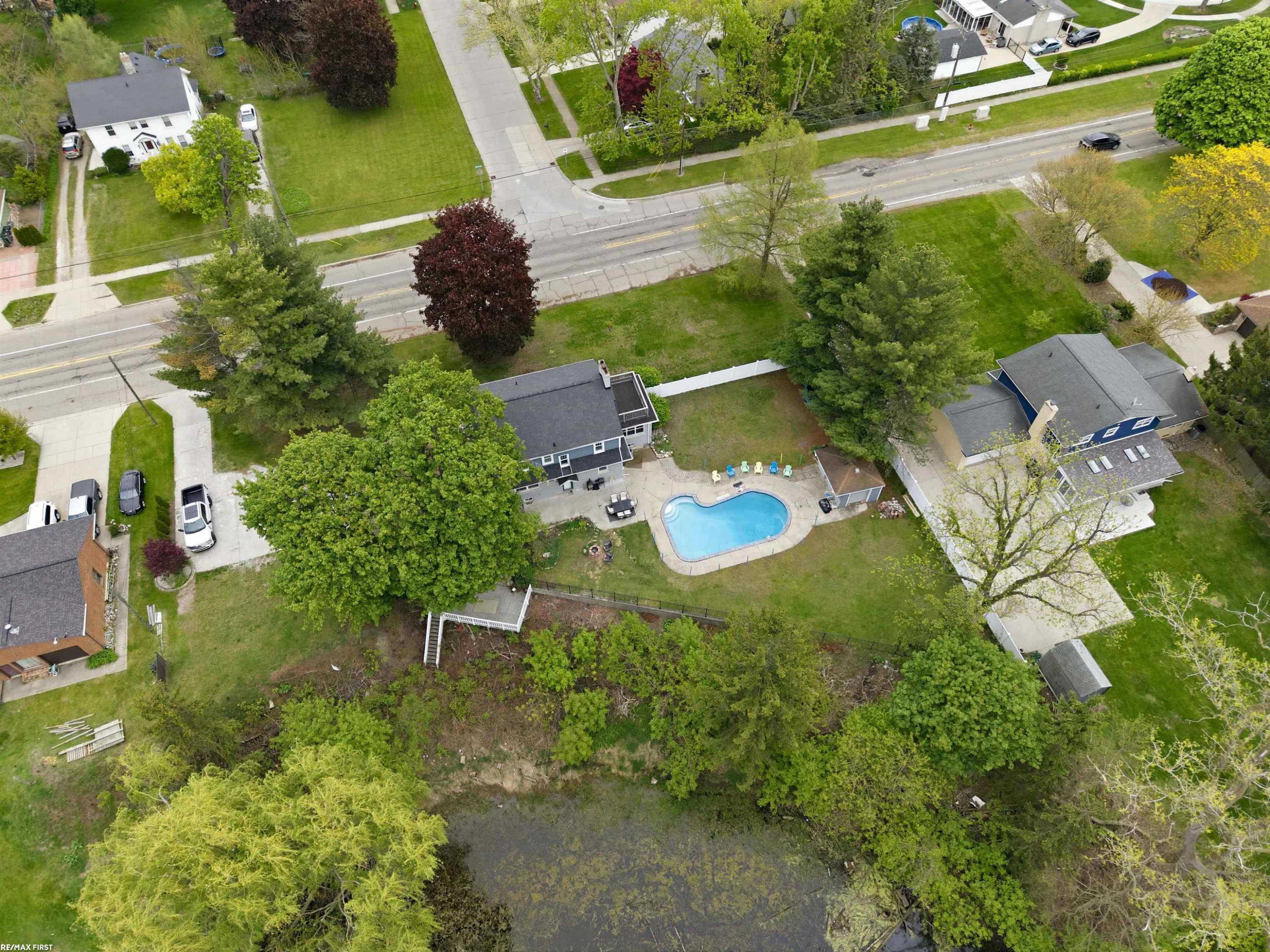 8490 Clinton River Road, Sterling Heights, MI 48314 — Photo 59