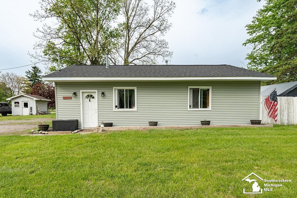 14374 Oakville Waltz Road, Willis, MI 48191