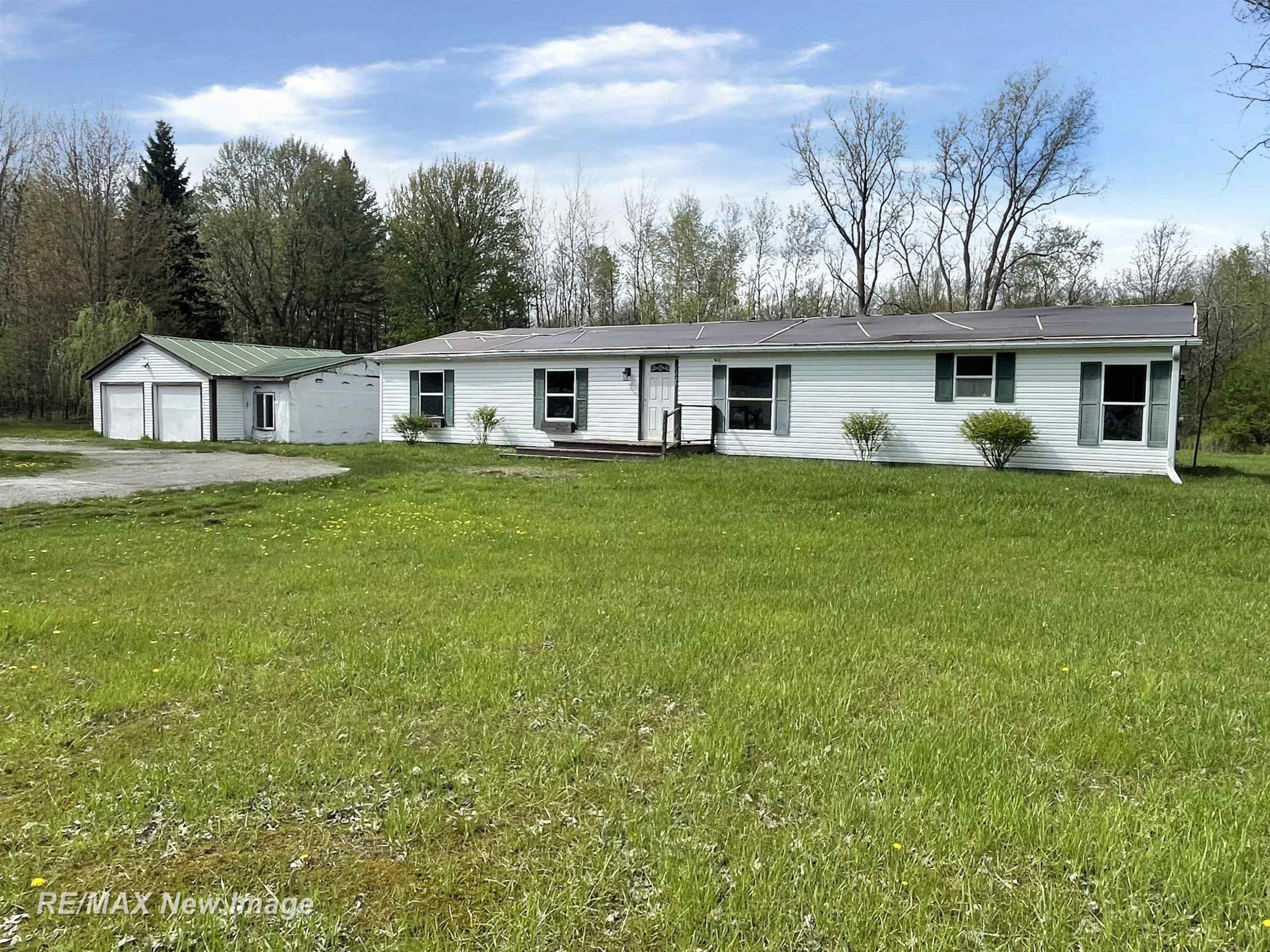 6227 Rathbun Road, Birch Run, MI 48415 — front exterior