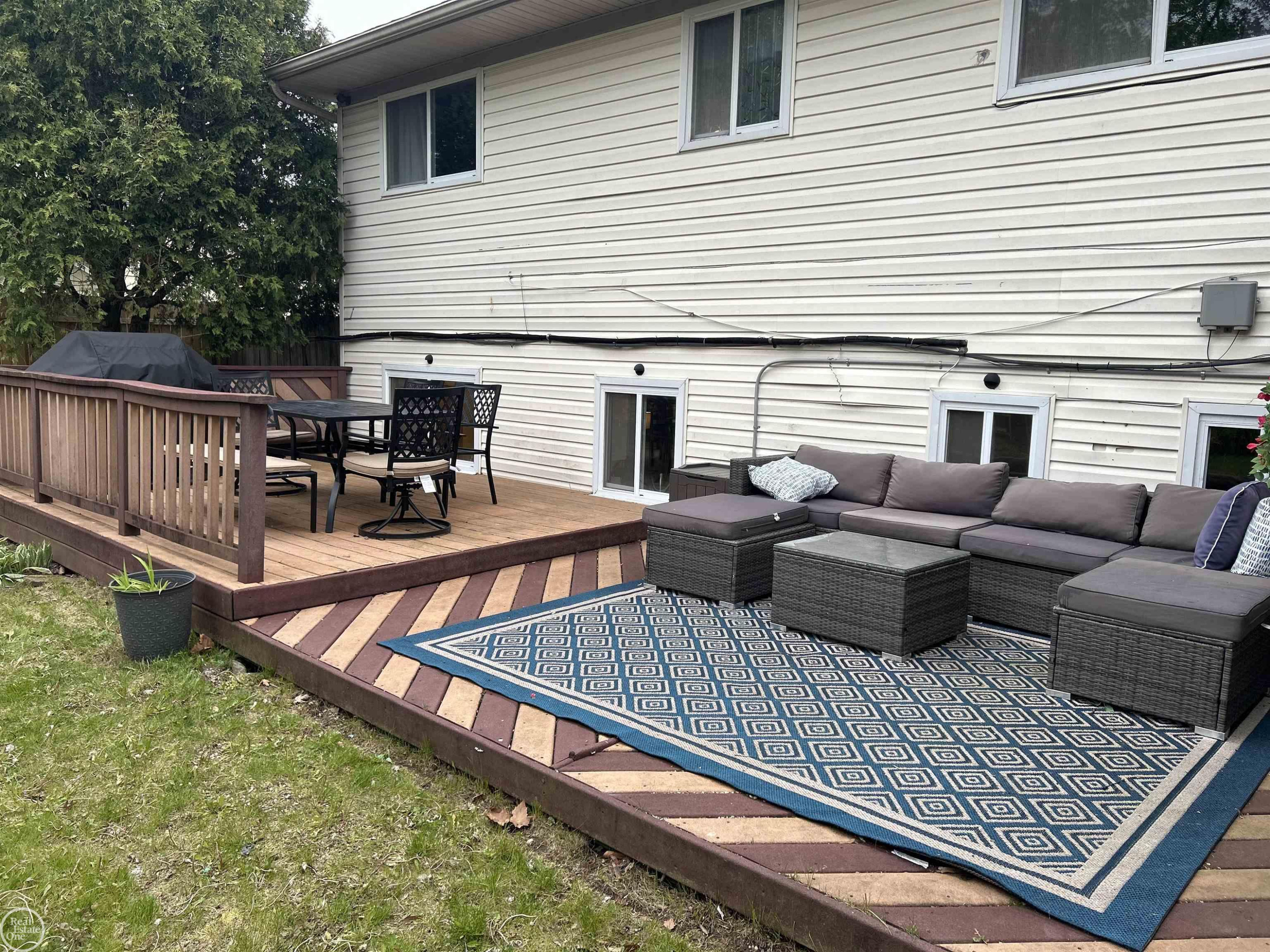 2223 Old Salem Road, Auburn Hills, MI 48326 — Photo 2