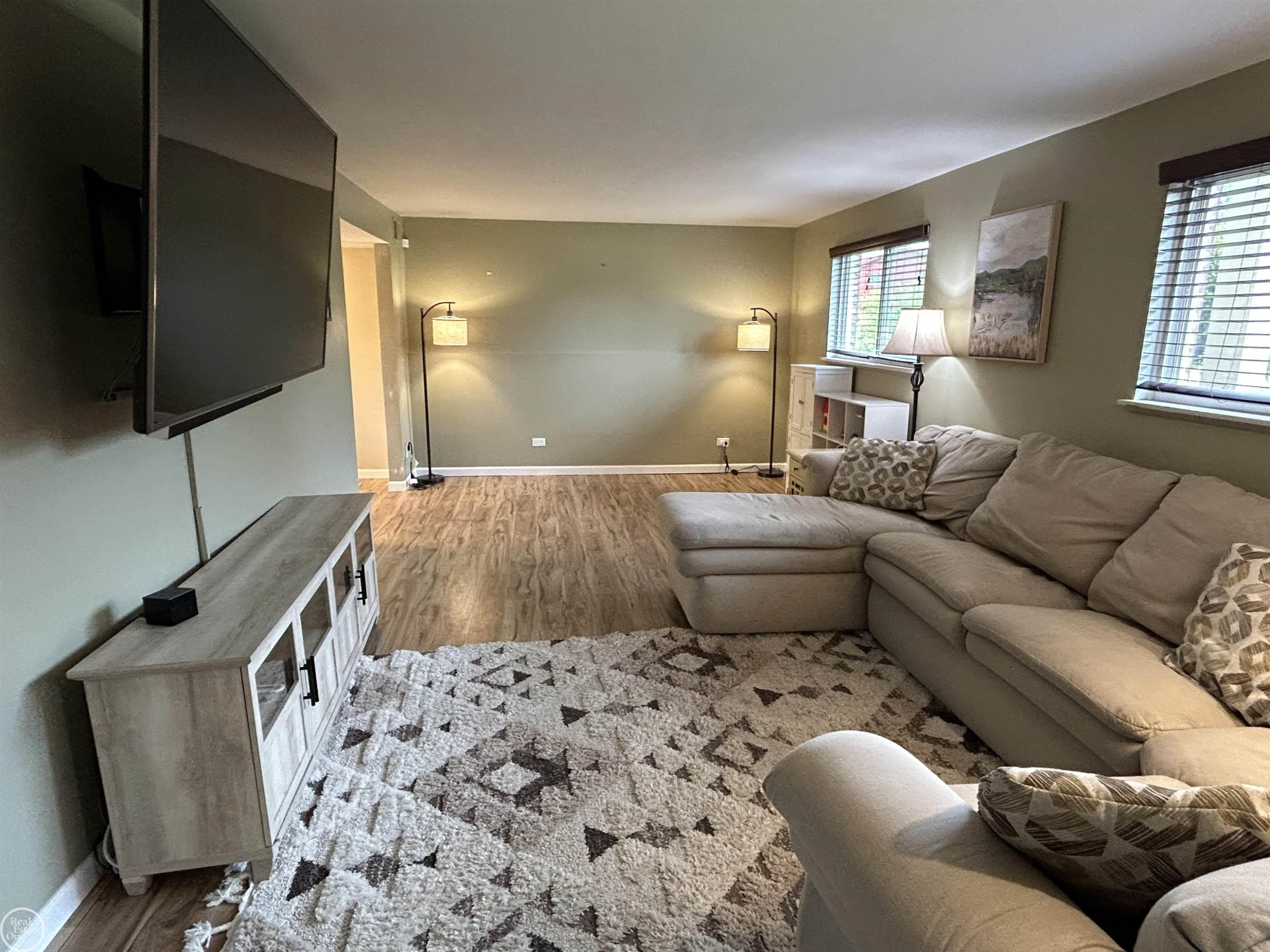 2223 Old Salem Road, Auburn Hills, MI 48326 — Photo 23