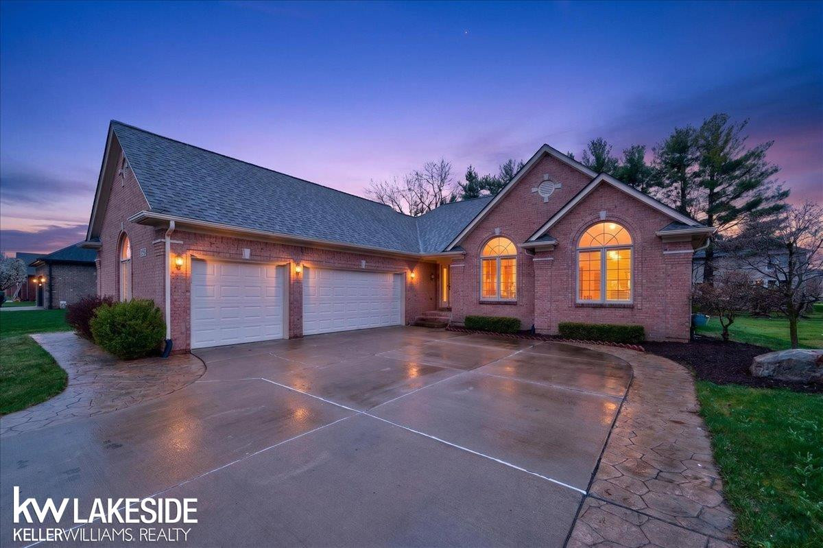 16152 Kingsway Drive, MI 48044 — Photo 2