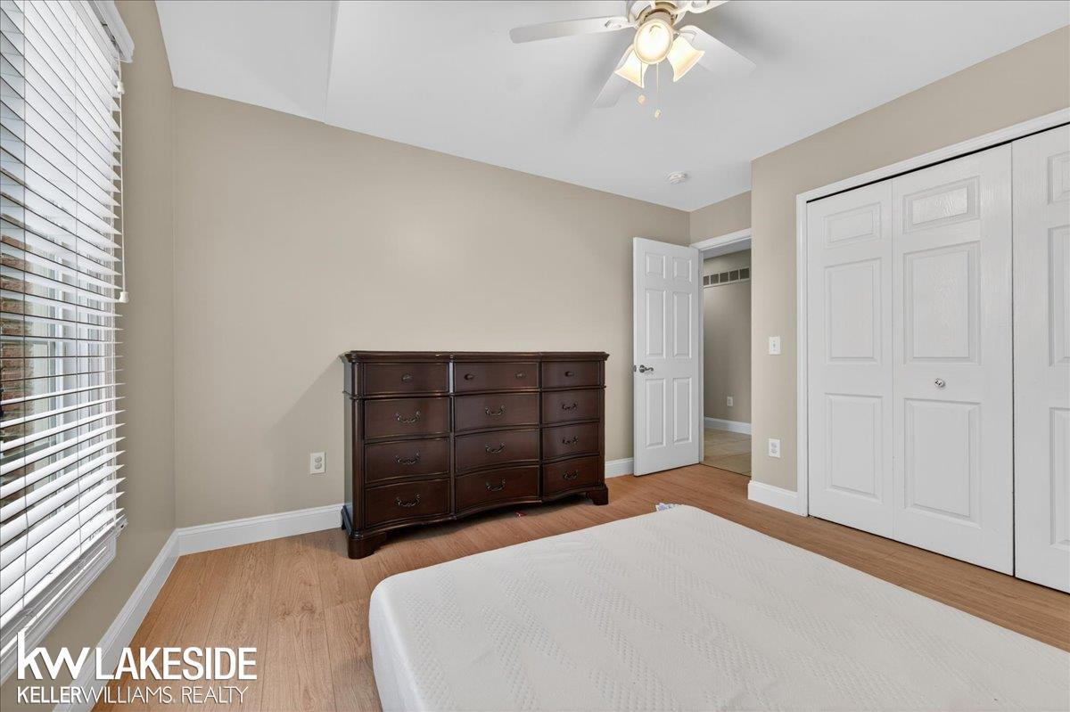 16152 Kingsway Drive, MI 48044 — Photo 18