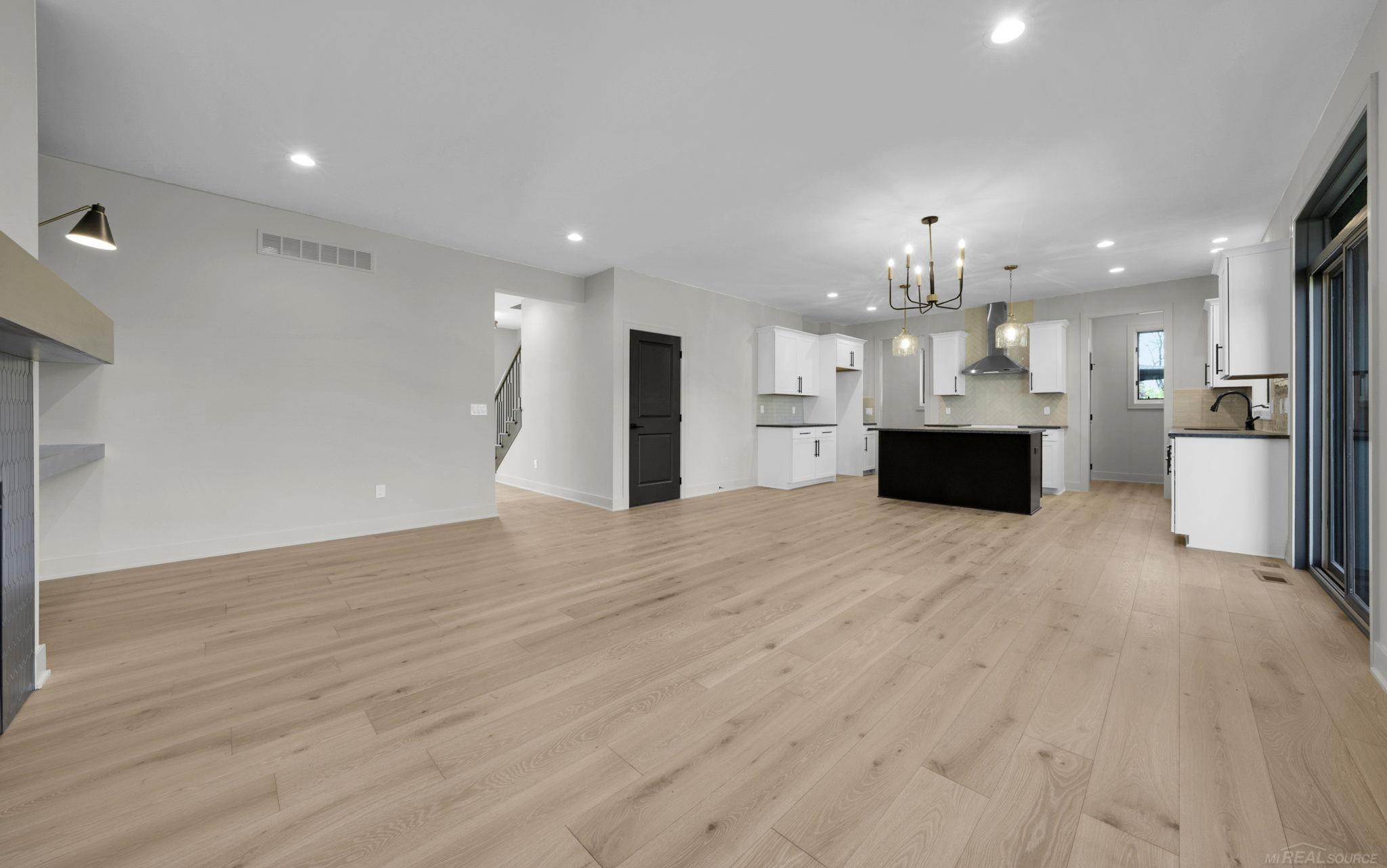 54729 Camden Court, Shelby Twp, MI 48316 — Photo 15