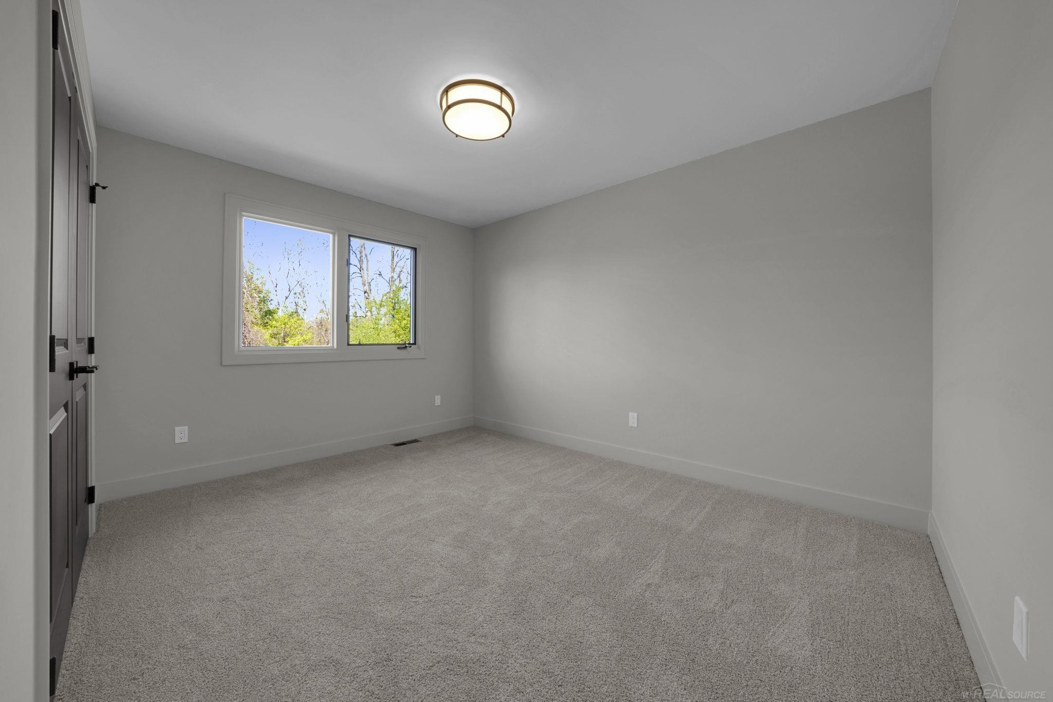 54729 Camden Court, Shelby Twp, MI 48316 — Photo 28