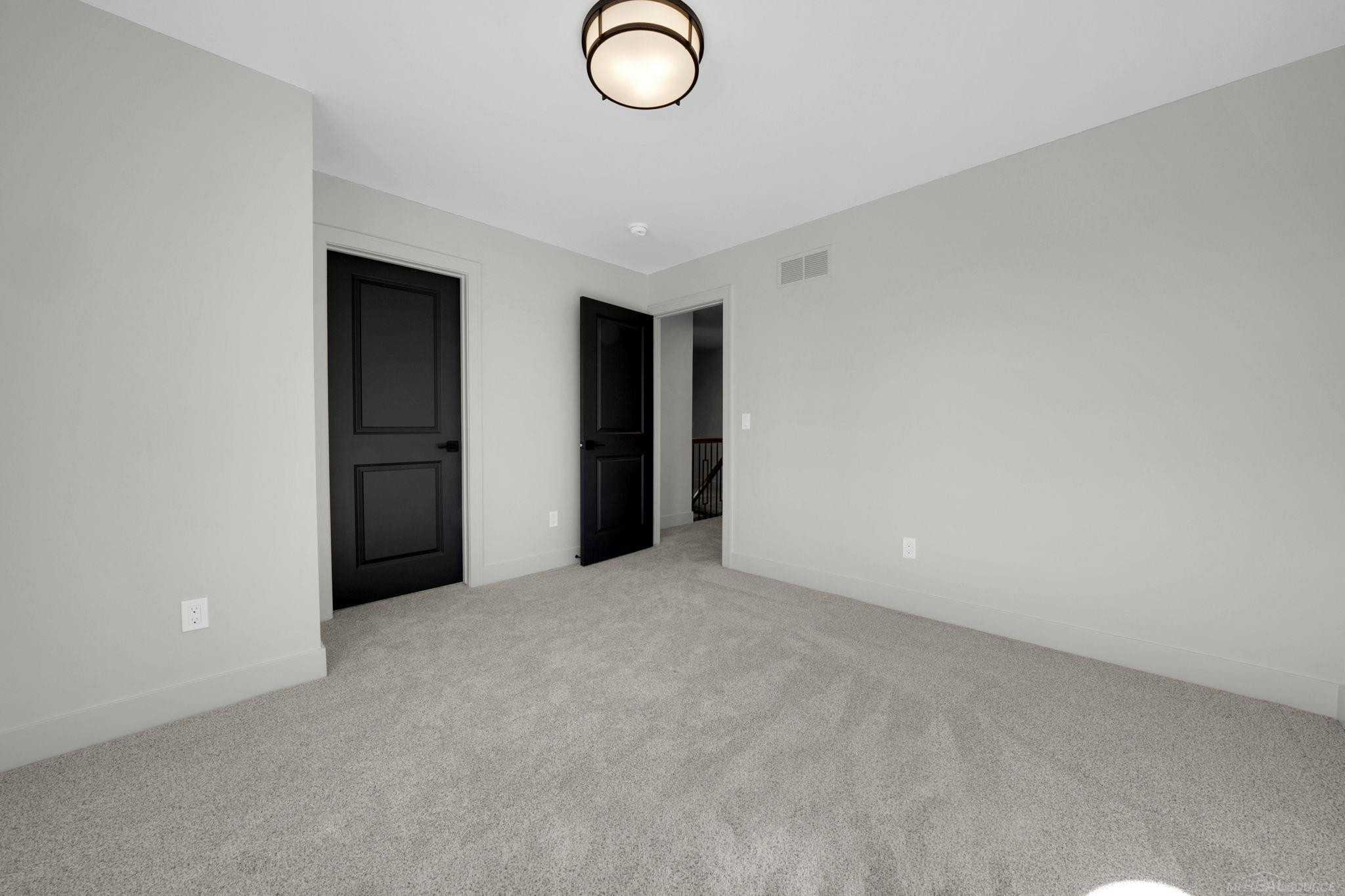54729 Camden Court, Shelby Twp, MI 48316 — Photo 33