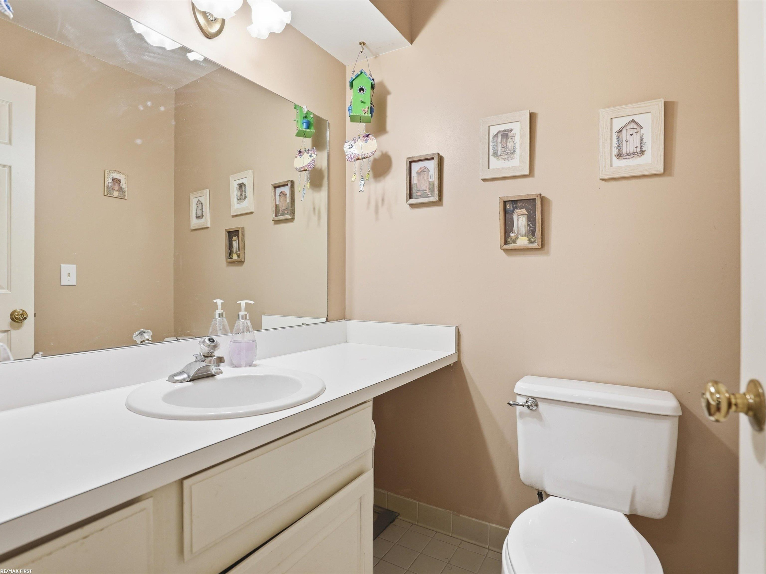 42552 Beverly Way, Clinton Twp, MI 48038 — Photo 16